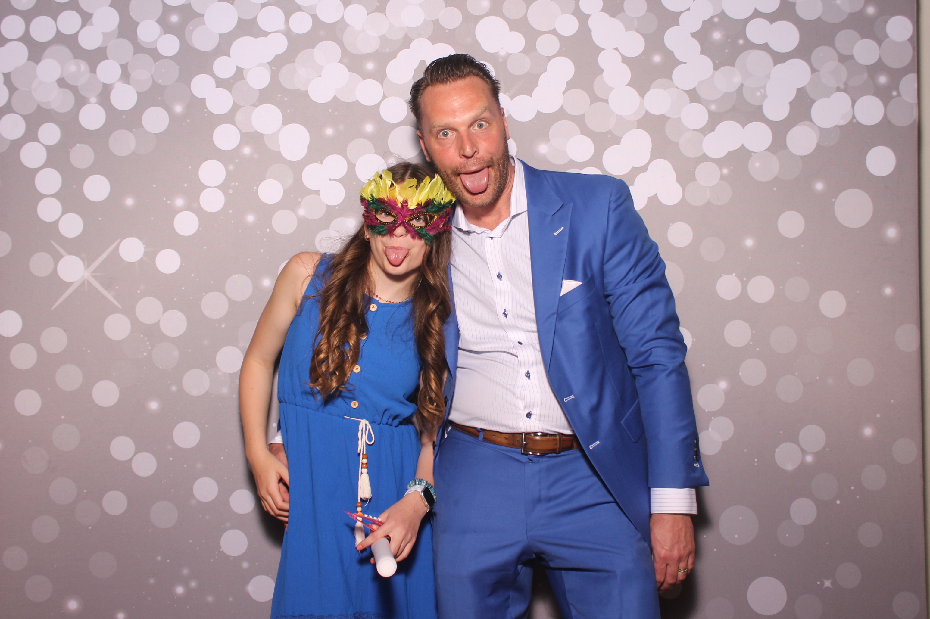 Mariemount Father Daughter Dance | View more photos from the event at gallery.photoboothcincy.com/u/PhotoBoothCincy/Mariemount-Father-Daughter-Dance-1