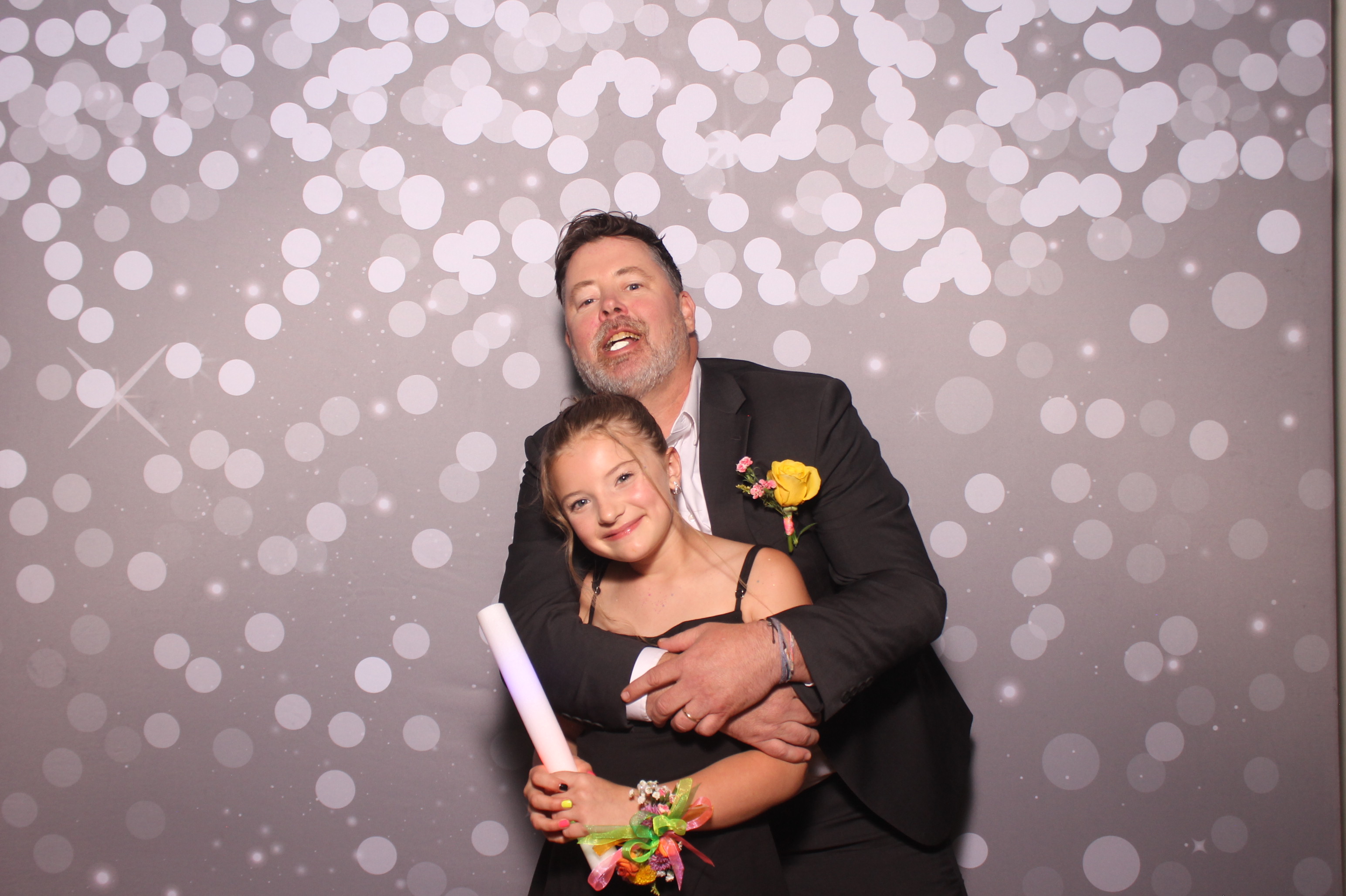 Mariemount Father Daughter Dance | View more photos from the event at gallery.photoboothcincy.com/u/PhotoBoothCincy/Mariemount-Father-Daughter-Dance-1