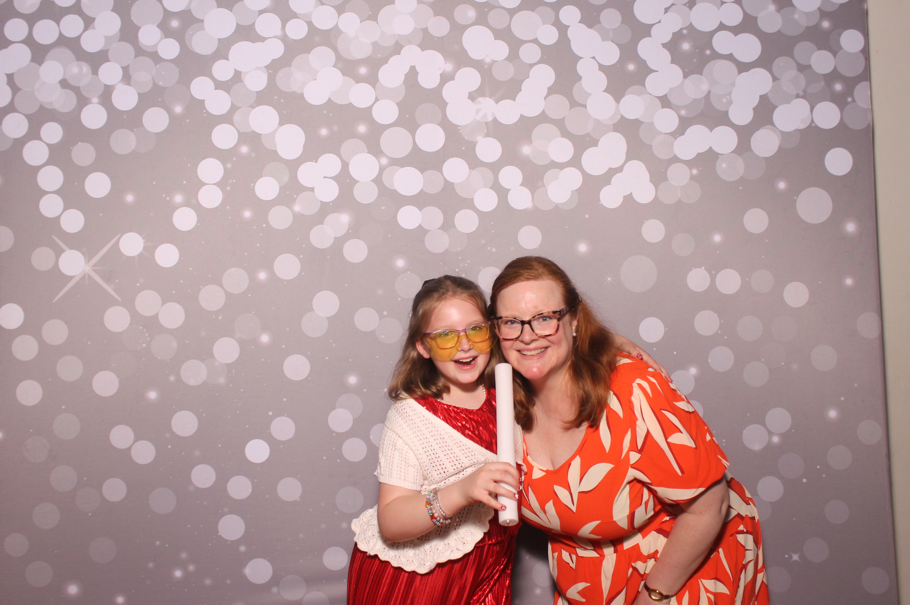 Mariemount Father Daughter Dance | View more photos from the event at gallery.photoboothcincy.com/u/PhotoBoothCincy/Mariemount-Father-Daughter-Dance-1