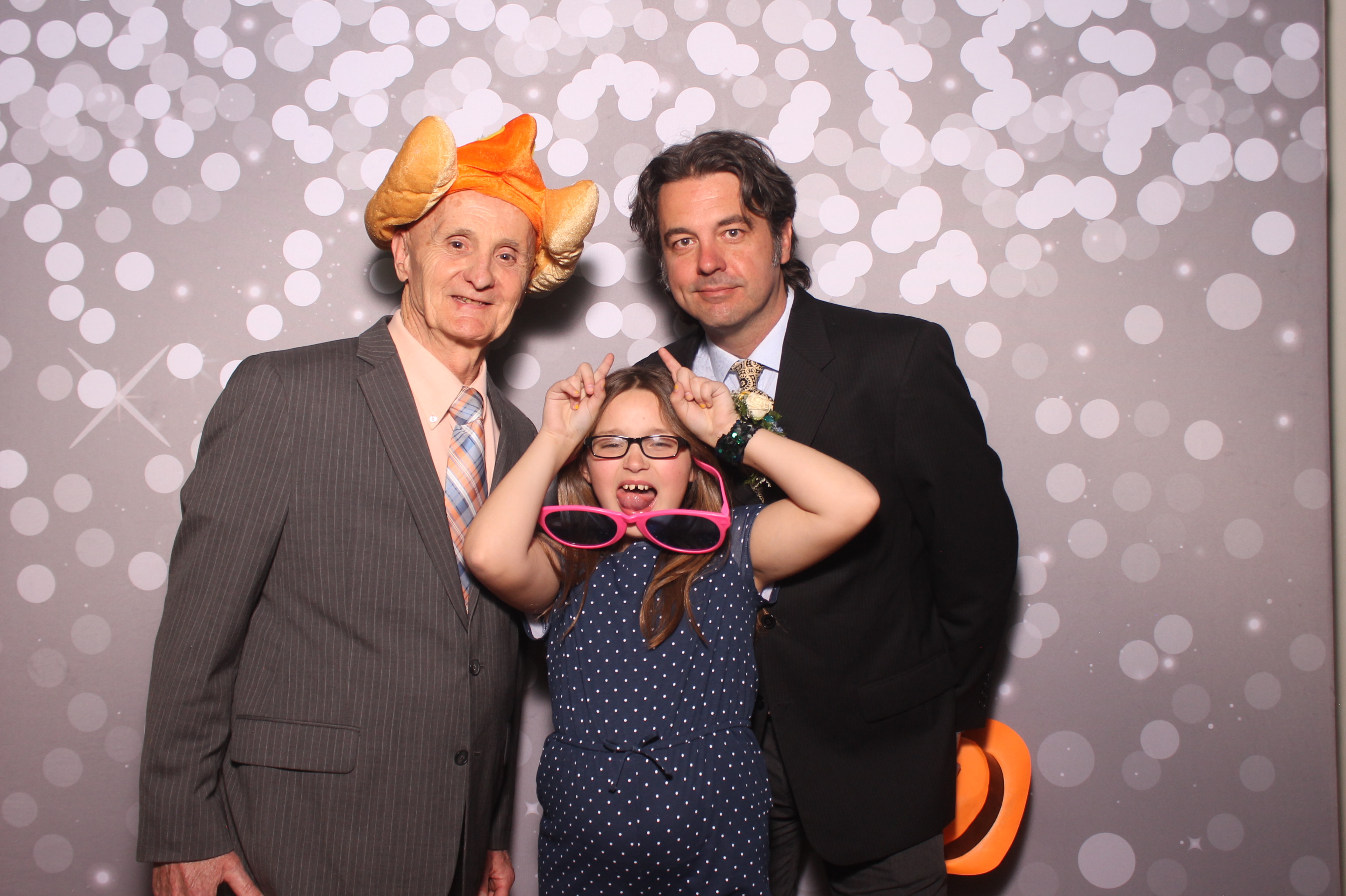 Mariemount Father Daughter Dance | View more photos from the event at gallery.photoboothcincy.com/u/PhotoBoothCincy/Mariemount-Father-Daughter-Dance-1