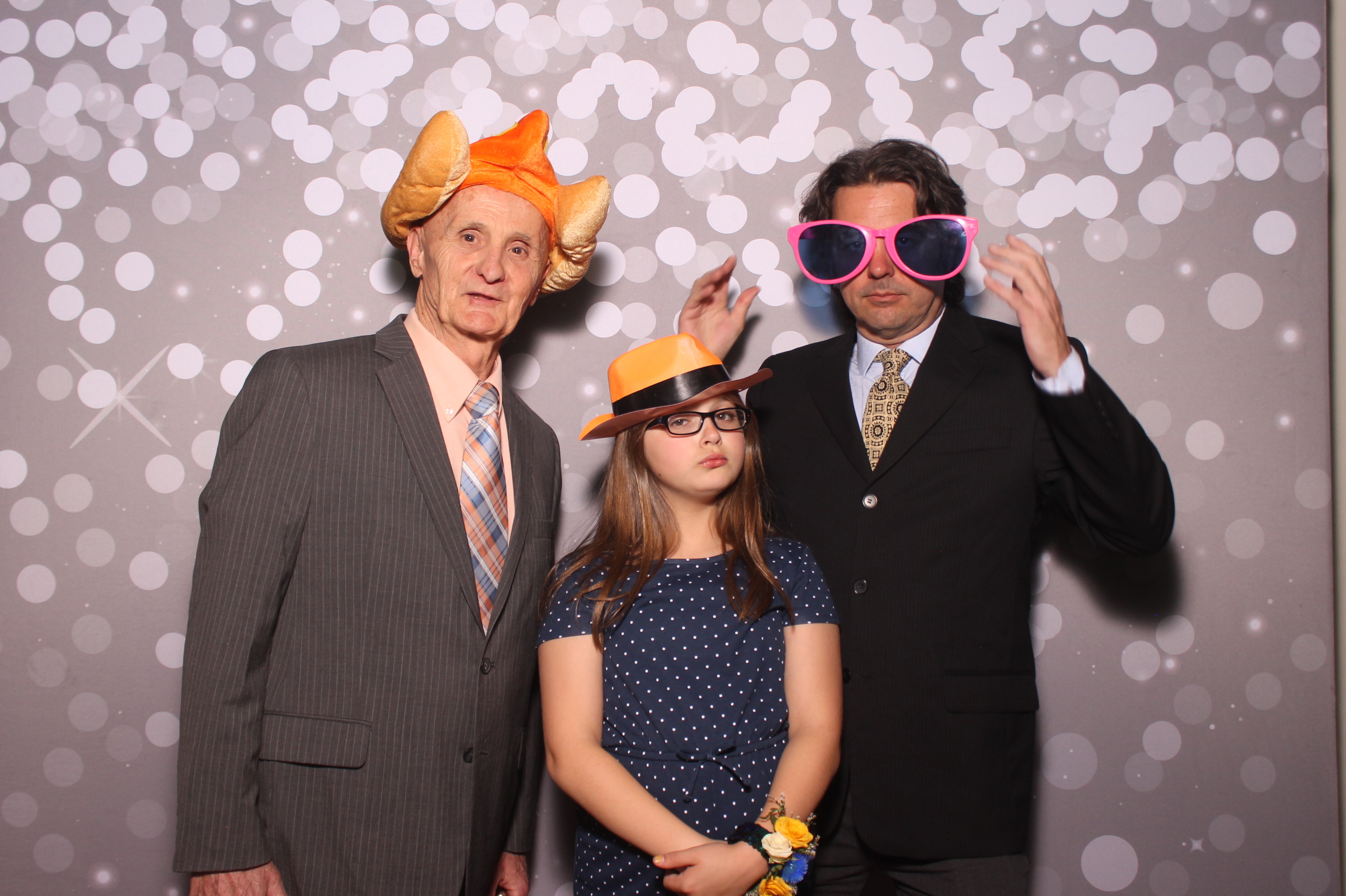 Mariemount Father Daughter Dance | View more photos from the event at gallery.photoboothcincy.com/u/PhotoBoothCincy/Mariemount-Father-Daughter-Dance-1