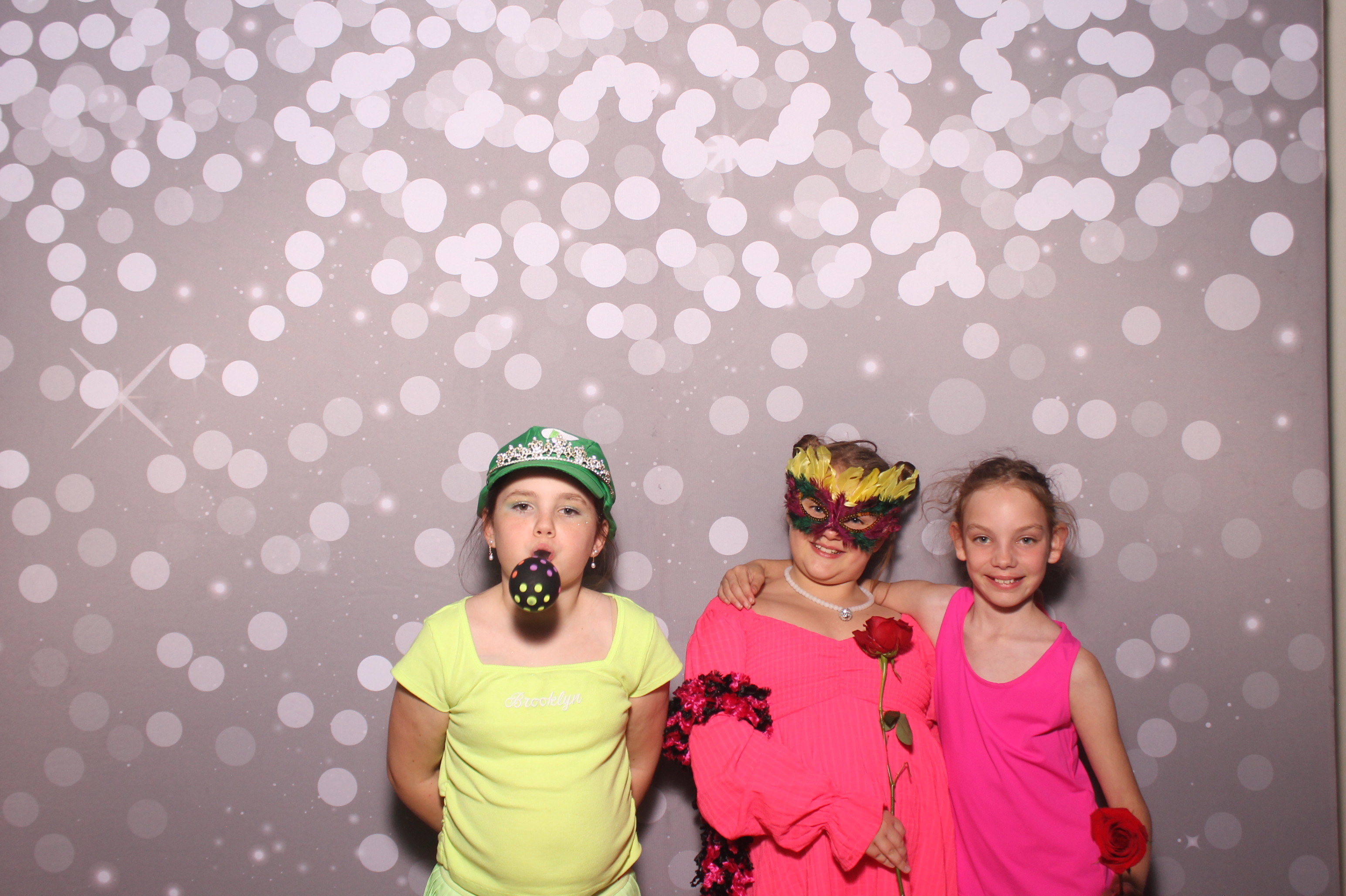 Mariemount Father Daughter Dance | View more photos from the event at gallery.photoboothcincy.com/u/PhotoBoothCincy/Mariemount-Father-Daughter-Dance-1