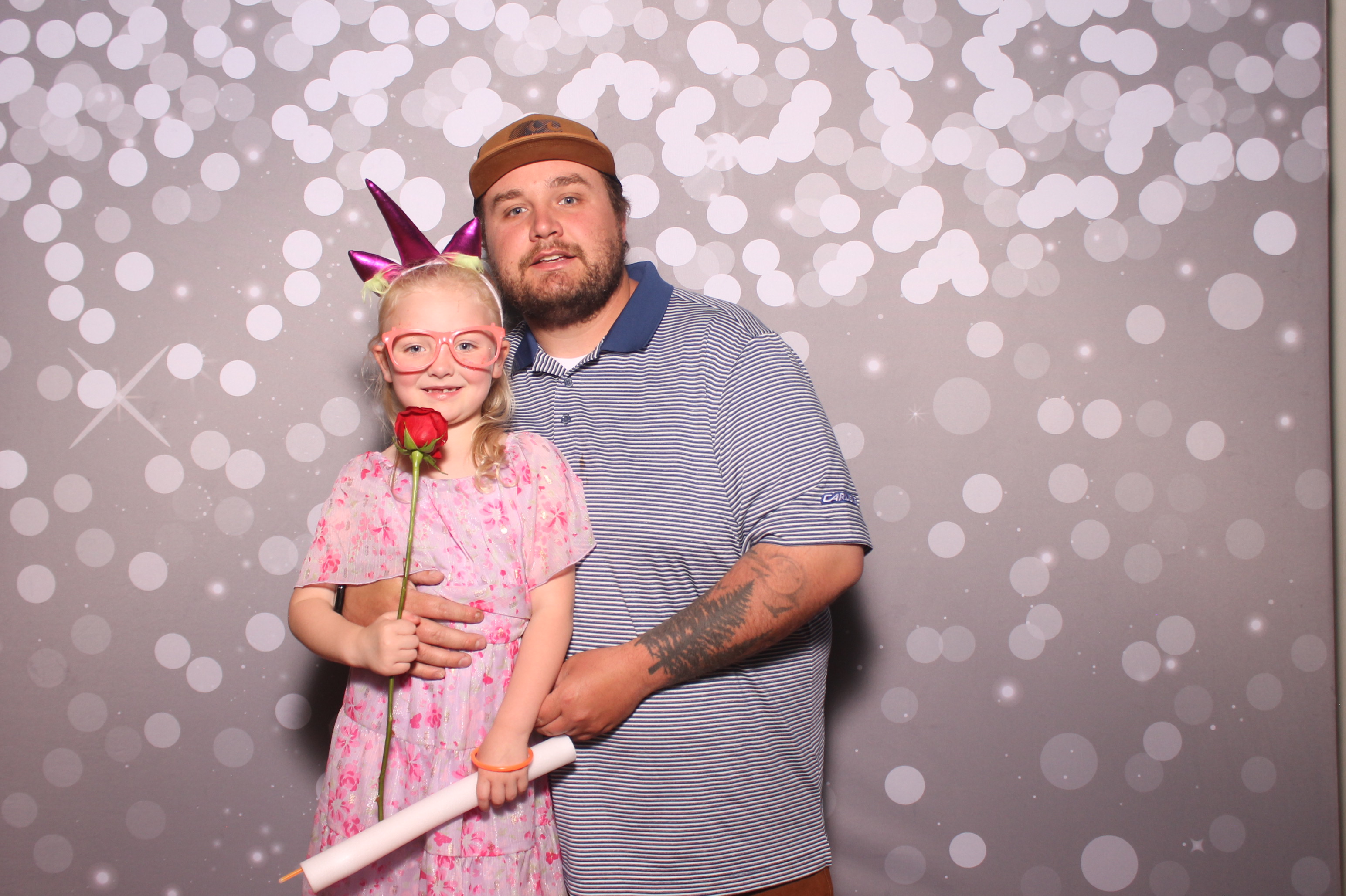 Mariemount Father Daughter Dance | View more photos from the event at gallery.photoboothcincy.com/u/PhotoBoothCincy/Mariemount-Father-Daughter-Dance-1