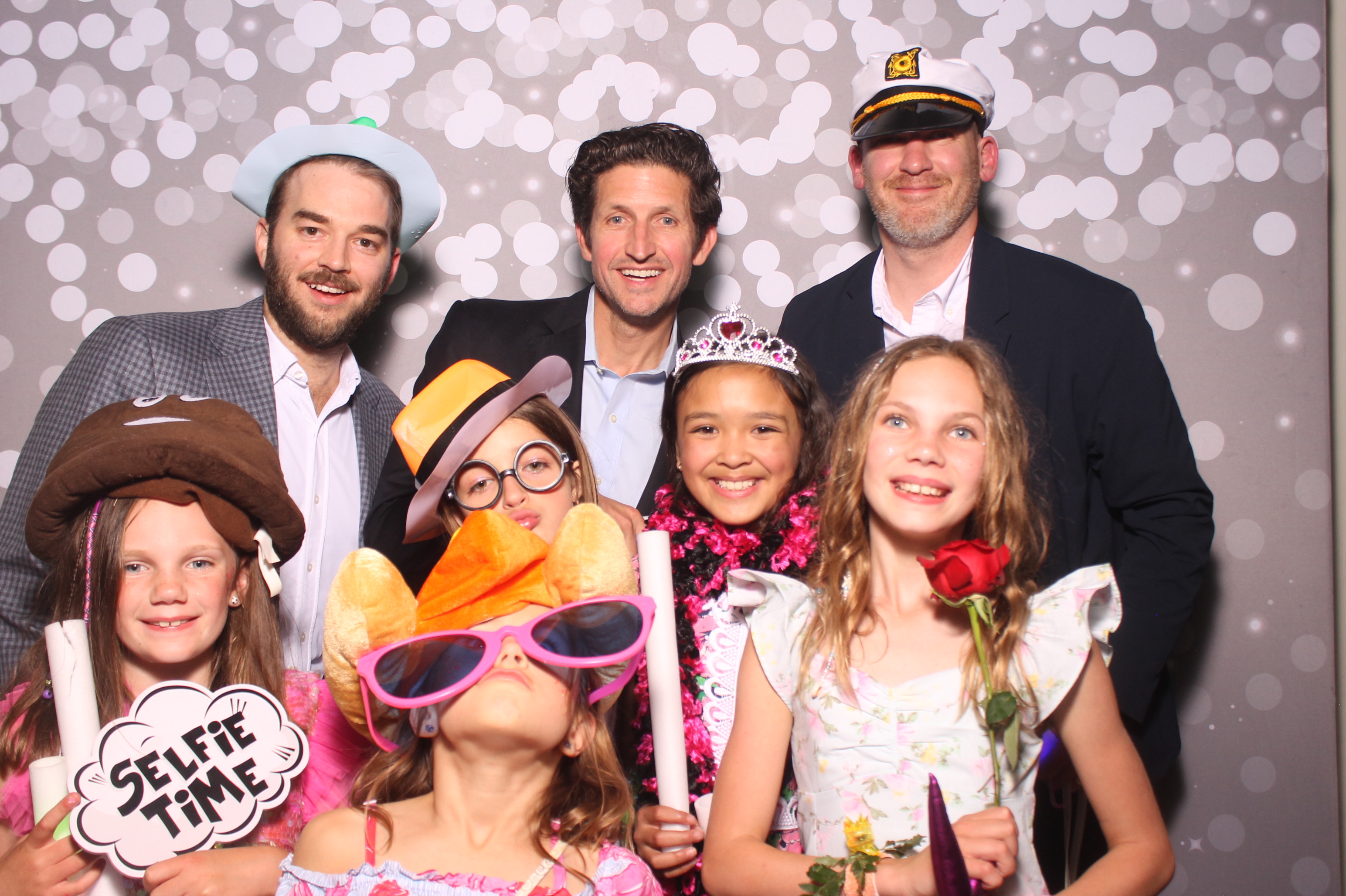 Mariemount Father Daughter Dance | View more photos from the event at gallery.photoboothcincy.com/u/PhotoBoothCincy/Mariemount-Father-Daughter-Dance-1