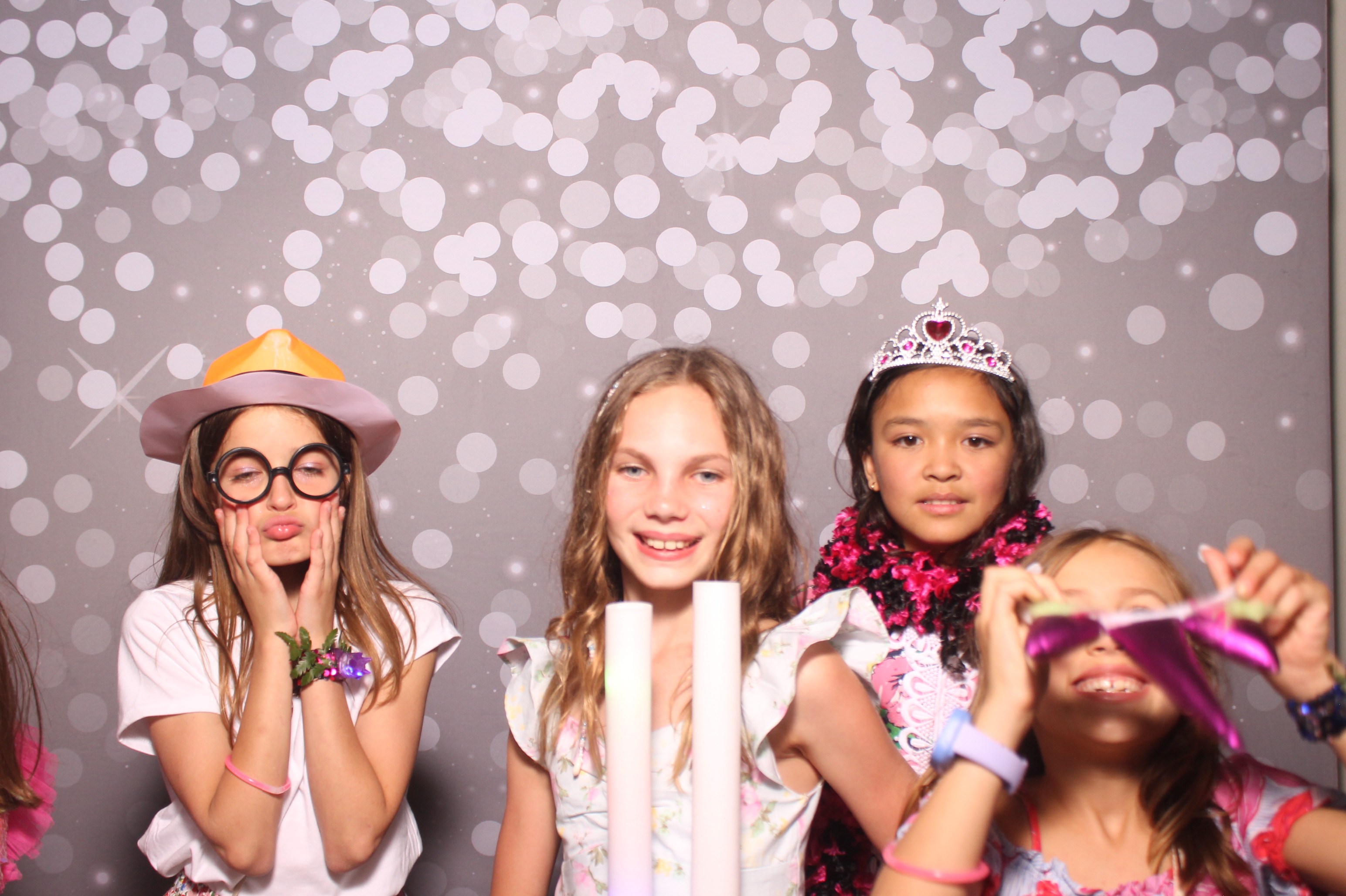 Mariemount Father Daughter Dance | View more photos from the event at gallery.photoboothcincy.com/u/PhotoBoothCincy/Mariemount-Father-Daughter-Dance-1
