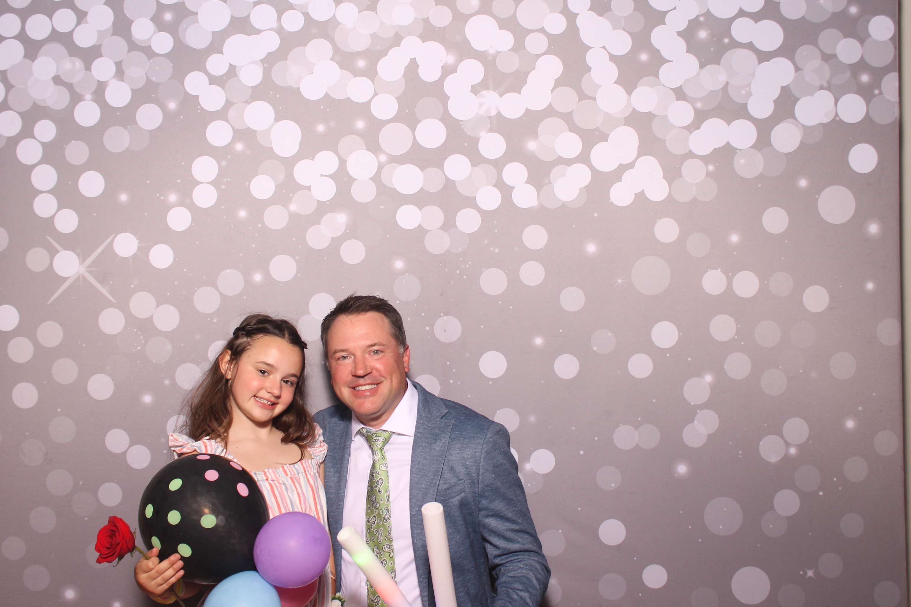 Mariemount Father Daughter Dance | View more photos from the event at gallery.photoboothcincy.com/u/PhotoBoothCincy/Mariemount-Father-Daughter-Dance-1