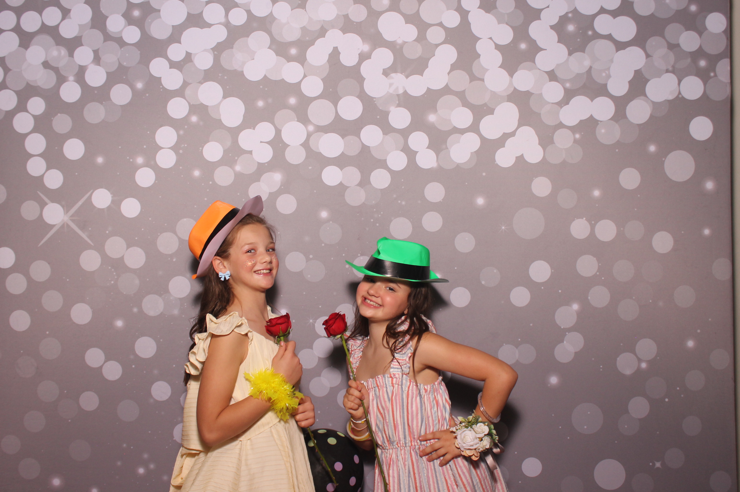 Mariemount Father Daughter Dance | View more photos from the event at gallery.photoboothcincy.com/u/PhotoBoothCincy/Mariemount-Father-Daughter-Dance-1