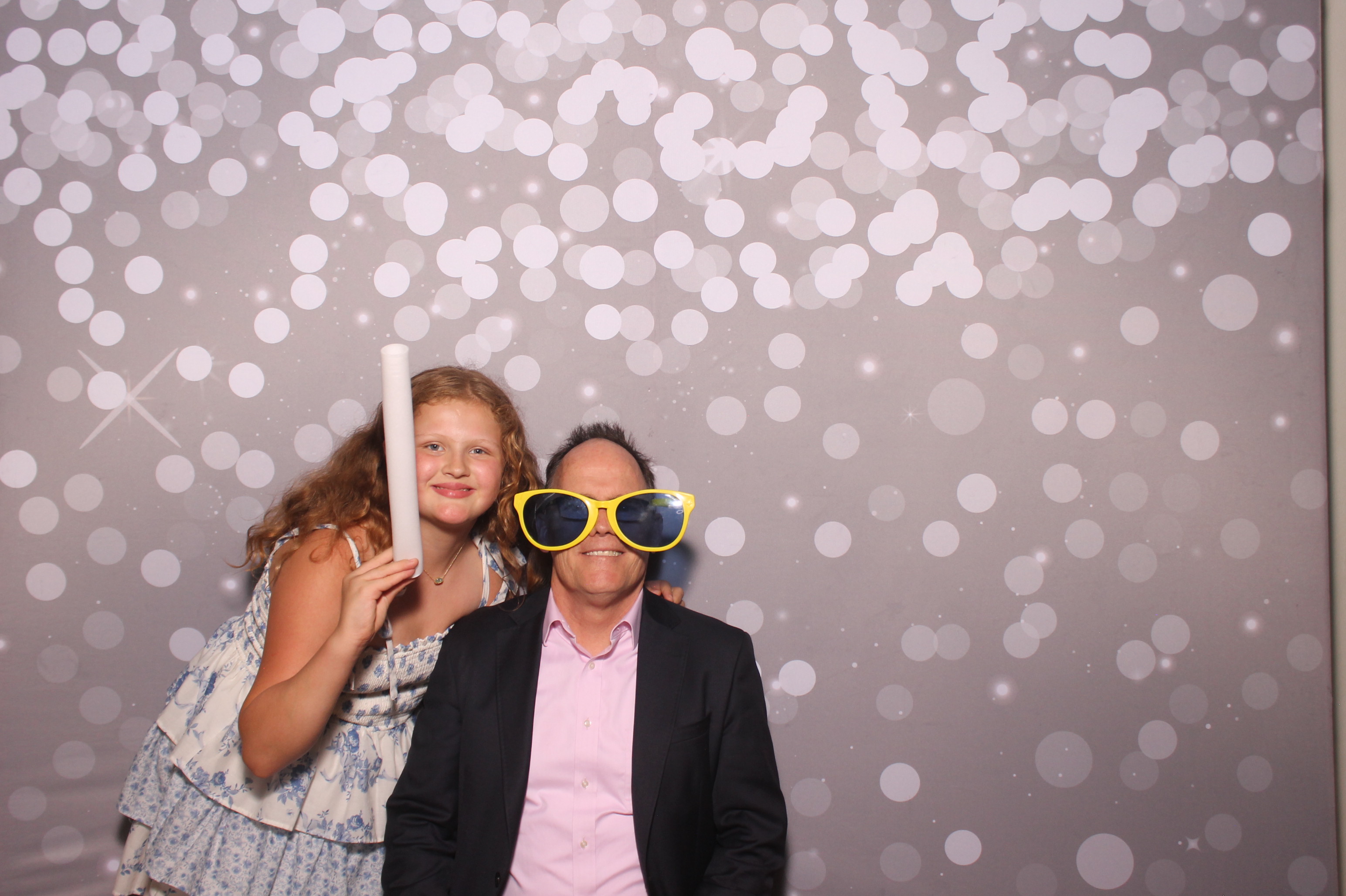 Mariemount Father Daughter Dance | View more photos from the event at gallery.photoboothcincy.com/u/PhotoBoothCincy/Mariemount-Father-Daughter-Dance-1