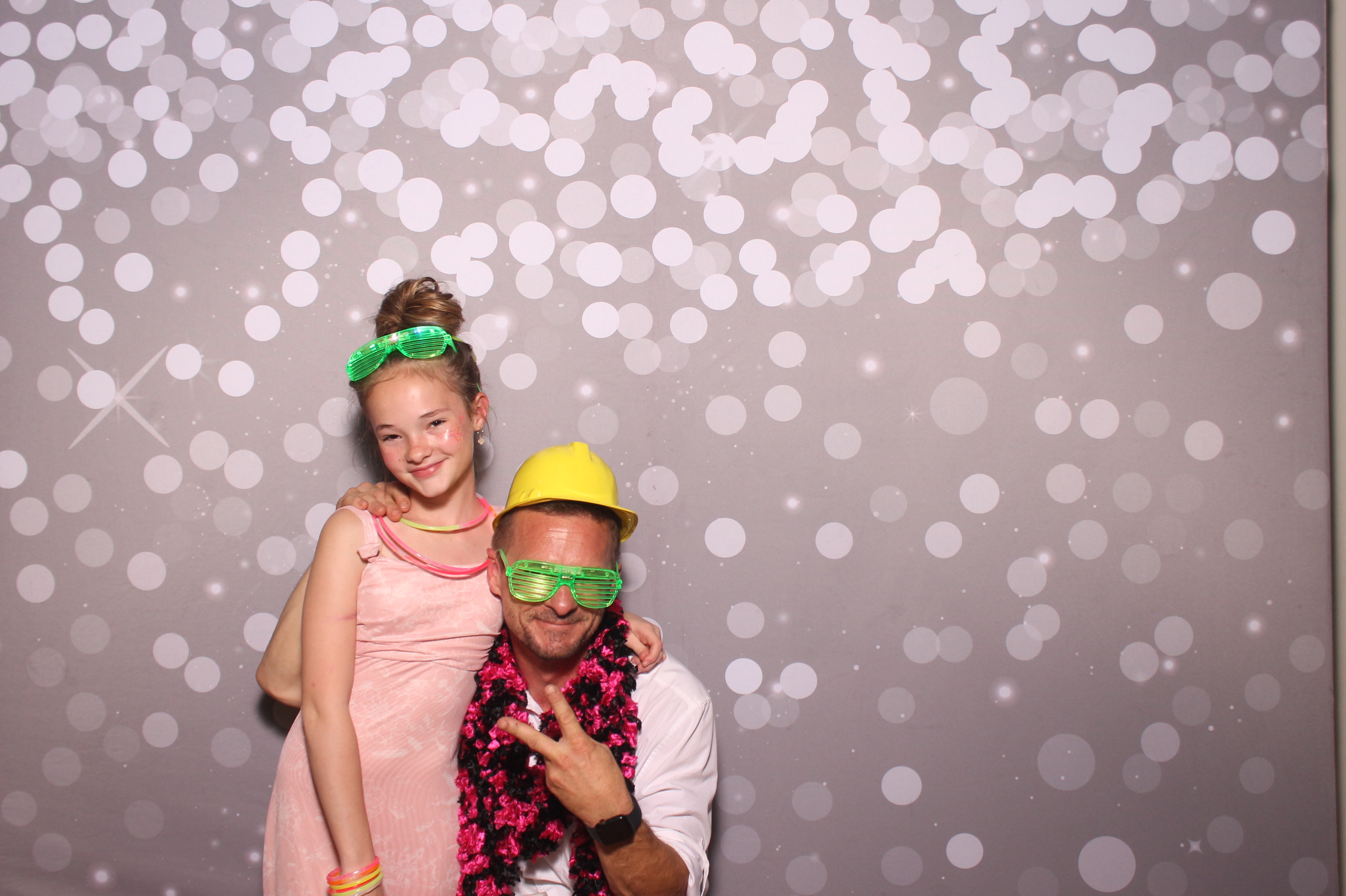 Mariemount Father Daughter Dance | View more photos from the event at gallery.photoboothcincy.com/u/PhotoBoothCincy/Mariemount-Father-Daughter-Dance-1