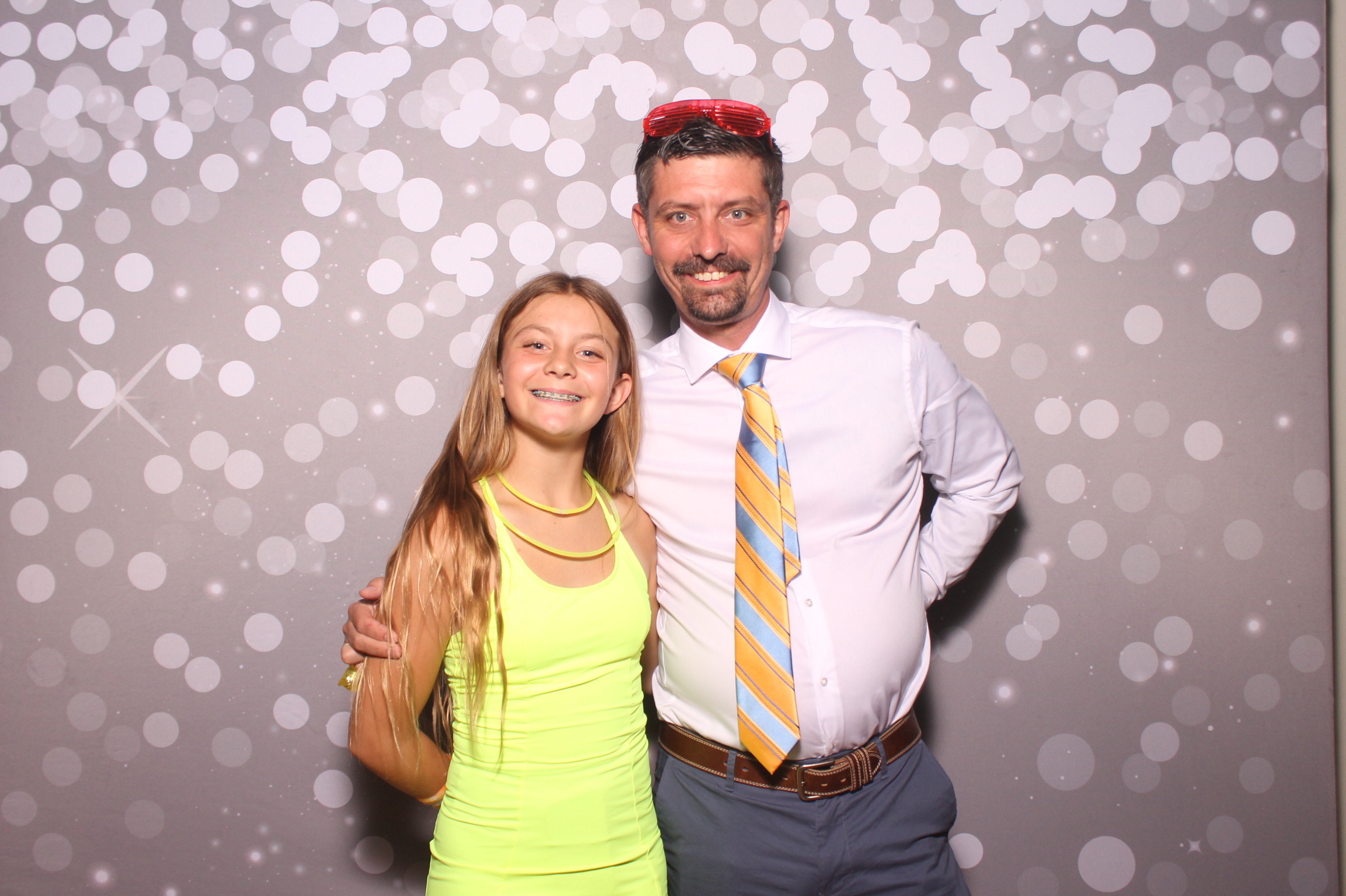Mariemount Father Daughter Dance | View more photos from the event at gallery.photoboothcincy.com/u/PhotoBoothCincy/Mariemount-Father-Daughter-Dance-1
