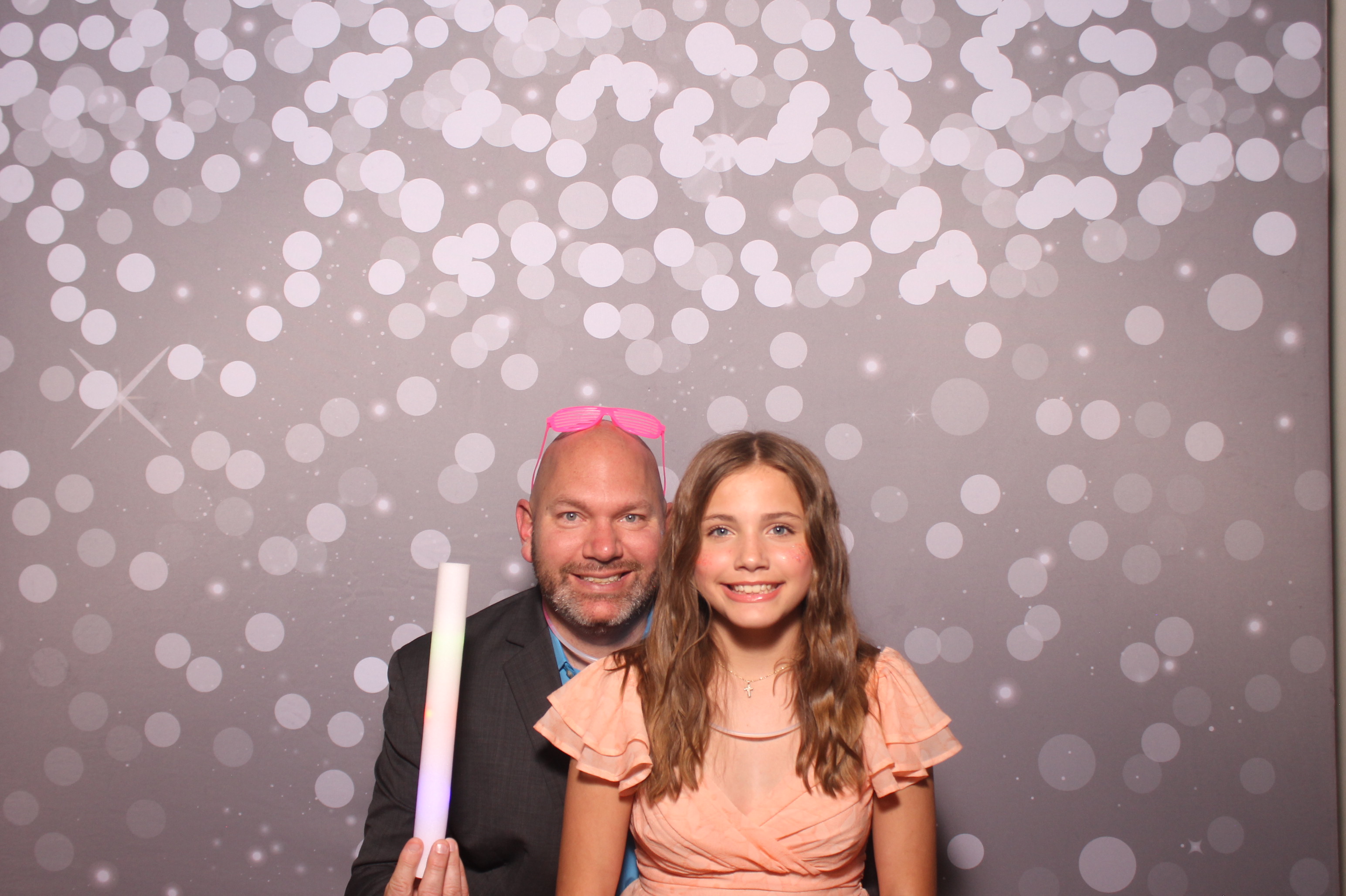 Mariemount Father Daughter Dance | View more photos from the event at gallery.photoboothcincy.com/u/PhotoBoothCincy/Mariemount-Father-Daughter-Dance-1