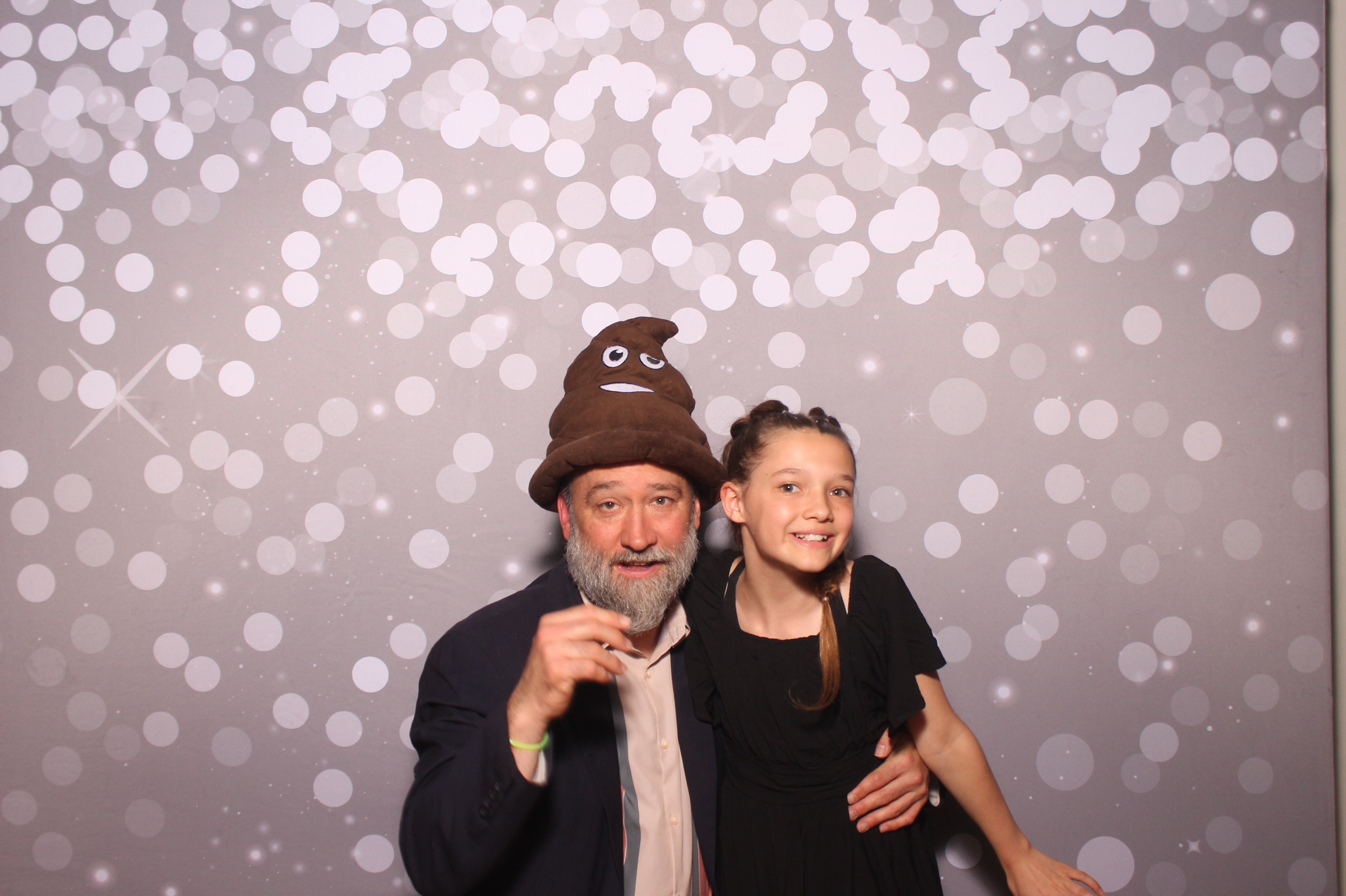 Mariemount Father Daughter Dance | View more photos from the event at gallery.photoboothcincy.com/u/PhotoBoothCincy/Mariemount-Father-Daughter-Dance-1