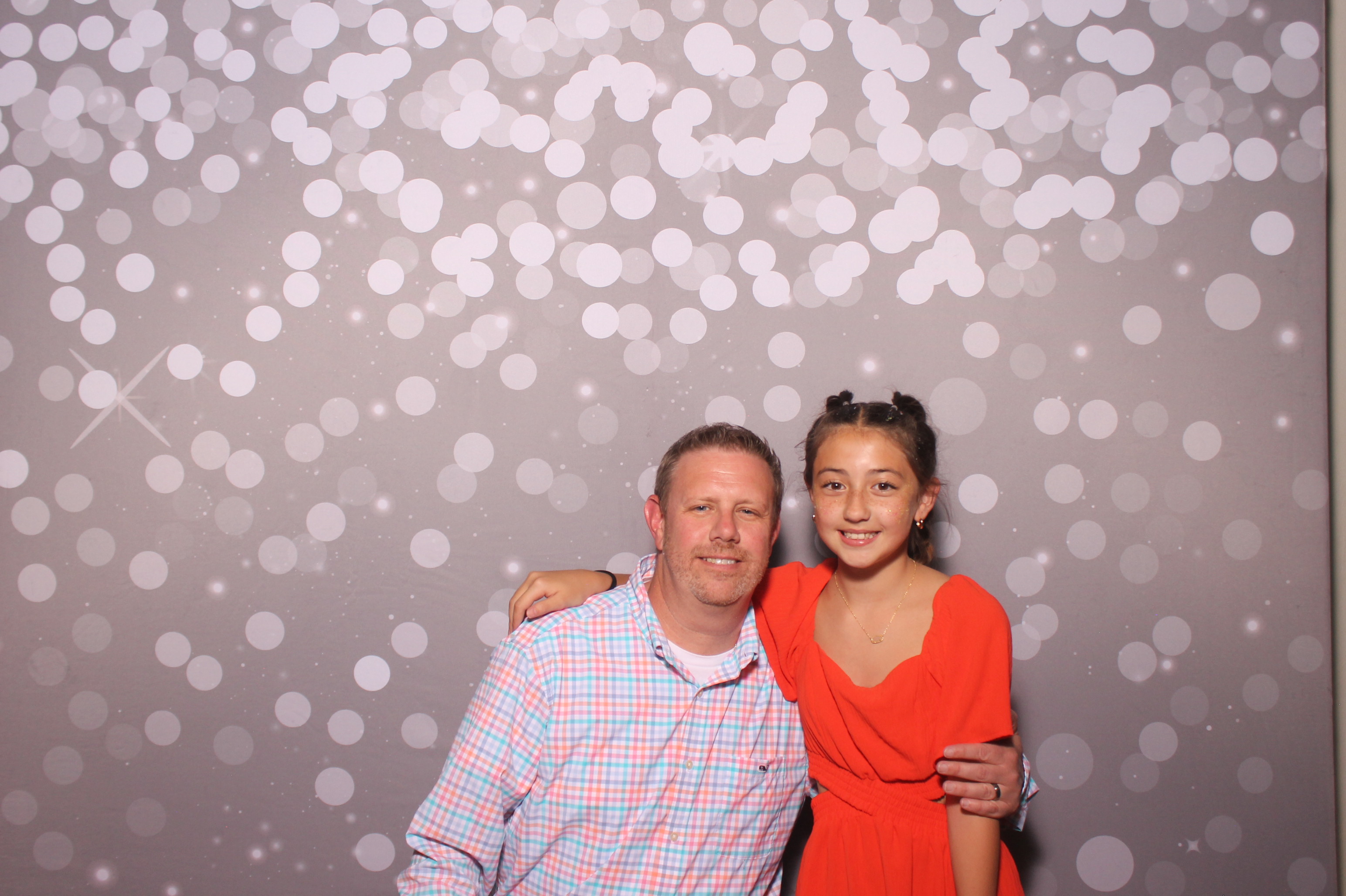 Mariemount Father Daughter Dance | View more photos from the event at gallery.photoboothcincy.com/u/PhotoBoothCincy/Mariemount-Father-Daughter-Dance-1