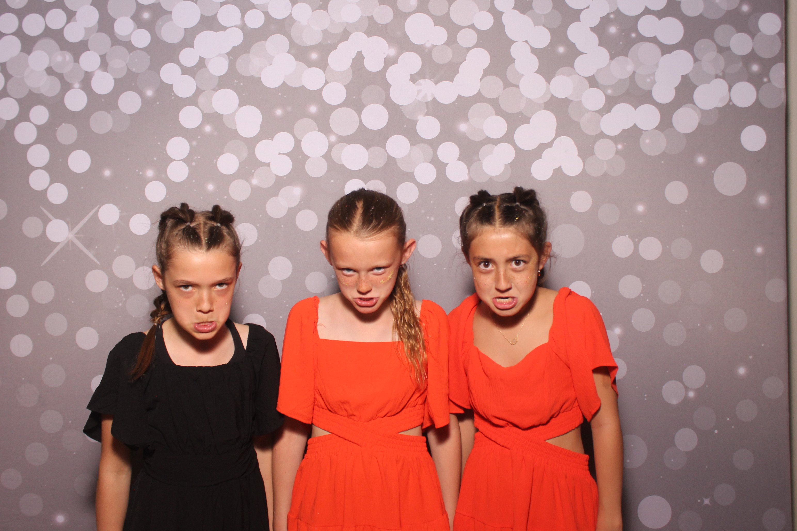 Mariemount Father Daughter Dance | View more photos from the event at gallery.photoboothcincy.com/u/PhotoBoothCincy/Mariemount-Father-Daughter-Dance-1
