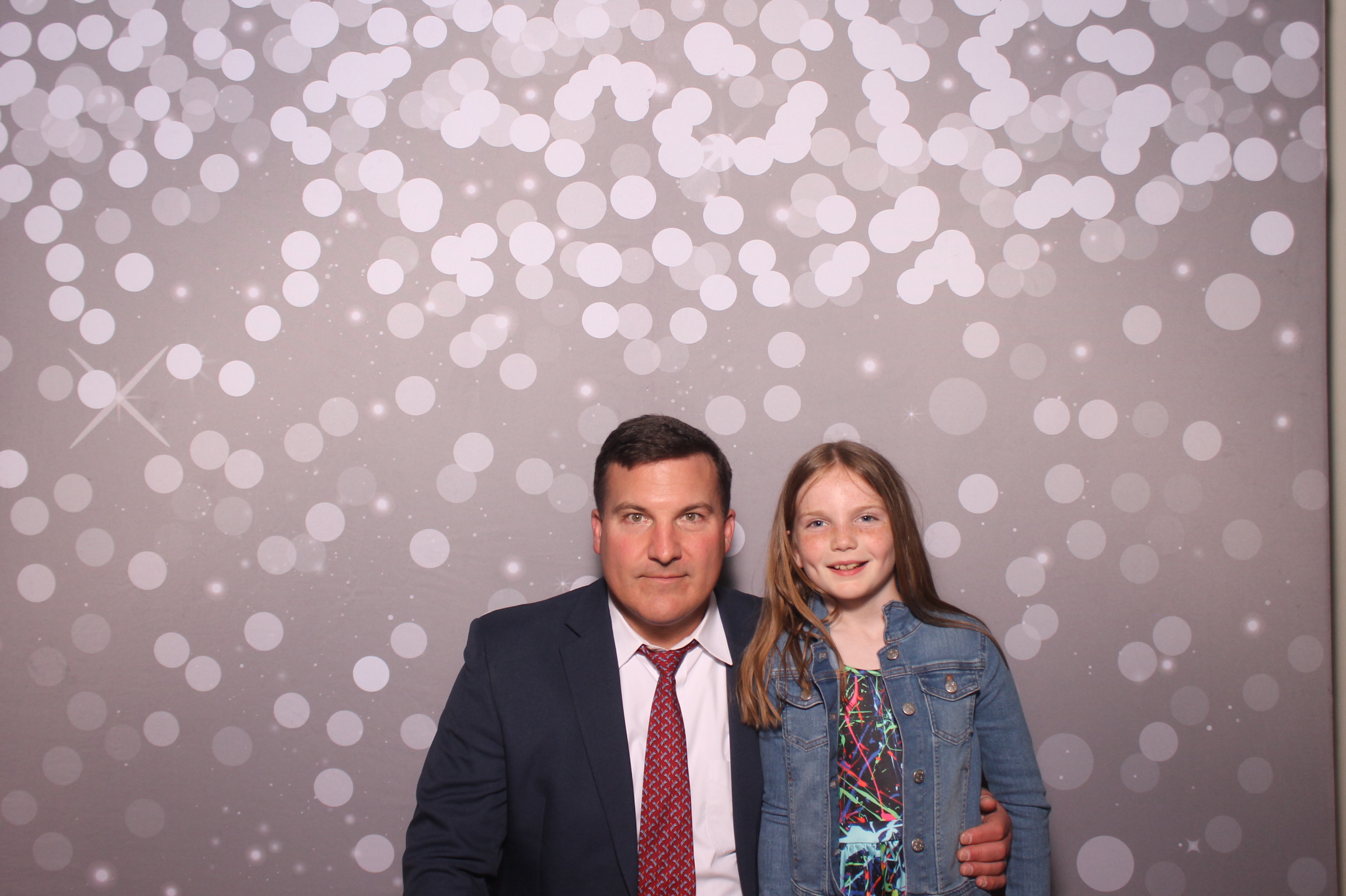 Mariemount Father Daughter Dance | View more photos from the event at gallery.photoboothcincy.com/u/PhotoBoothCincy/Mariemount-Father-Daughter-Dance-1