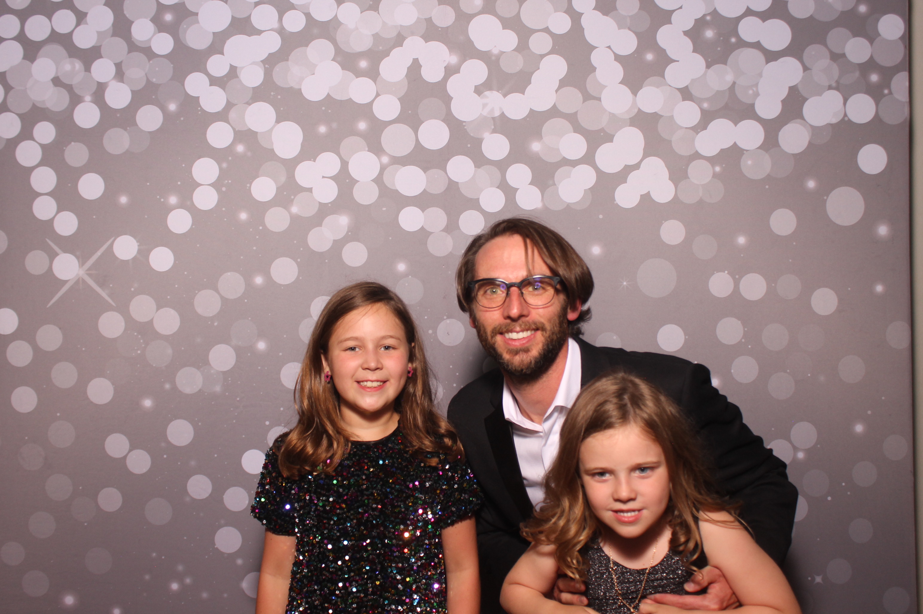 Mariemount Father Daughter Dance | View more photos from the event at gallery.photoboothcincy.com/u/PhotoBoothCincy/Mariemount-Father-Daughter-Dance-1