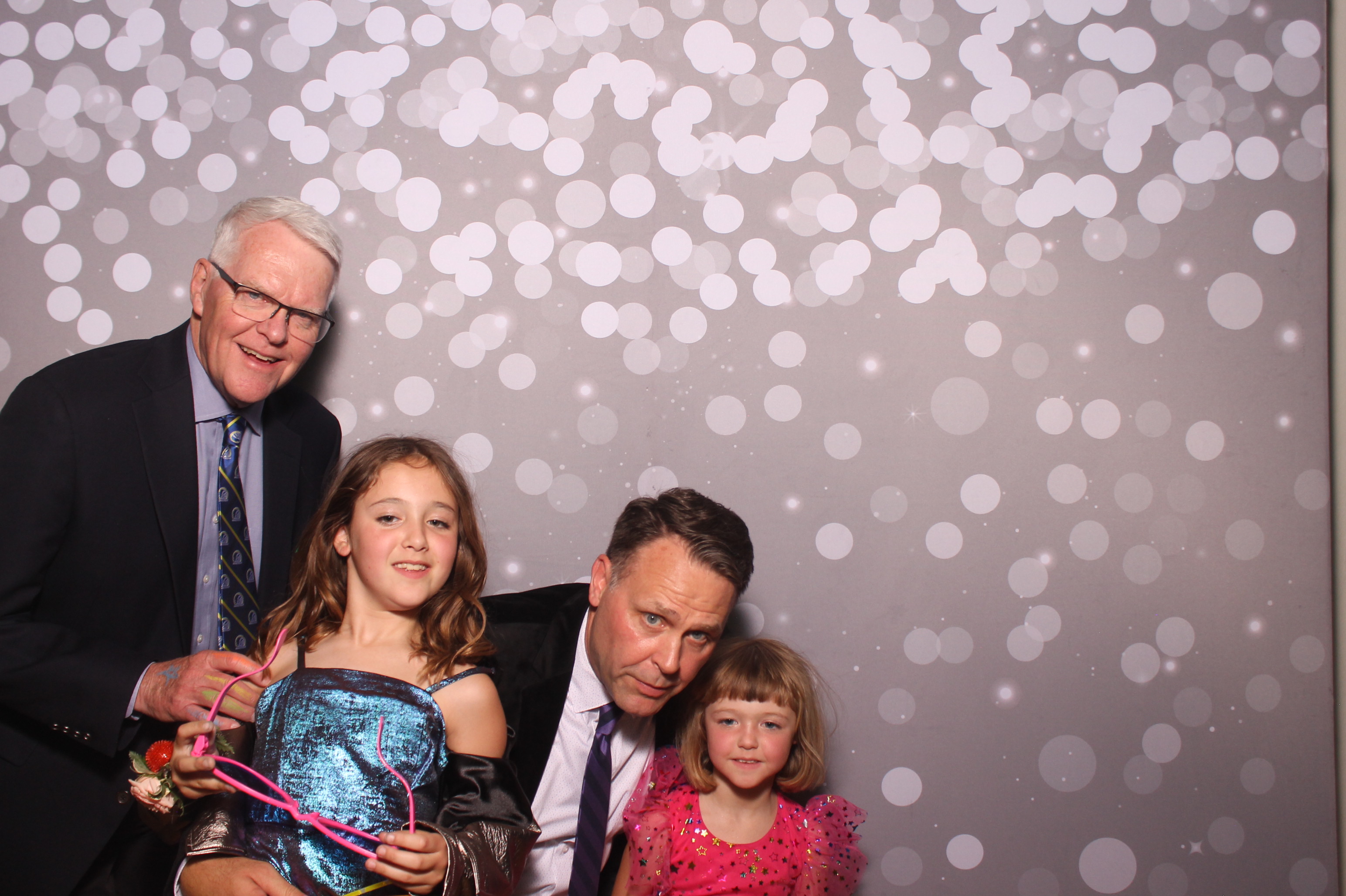 Mariemount Father Daughter Dance | View more photos from the event at gallery.photoboothcincy.com/u/PhotoBoothCincy/Mariemount-Father-Daughter-Dance-1