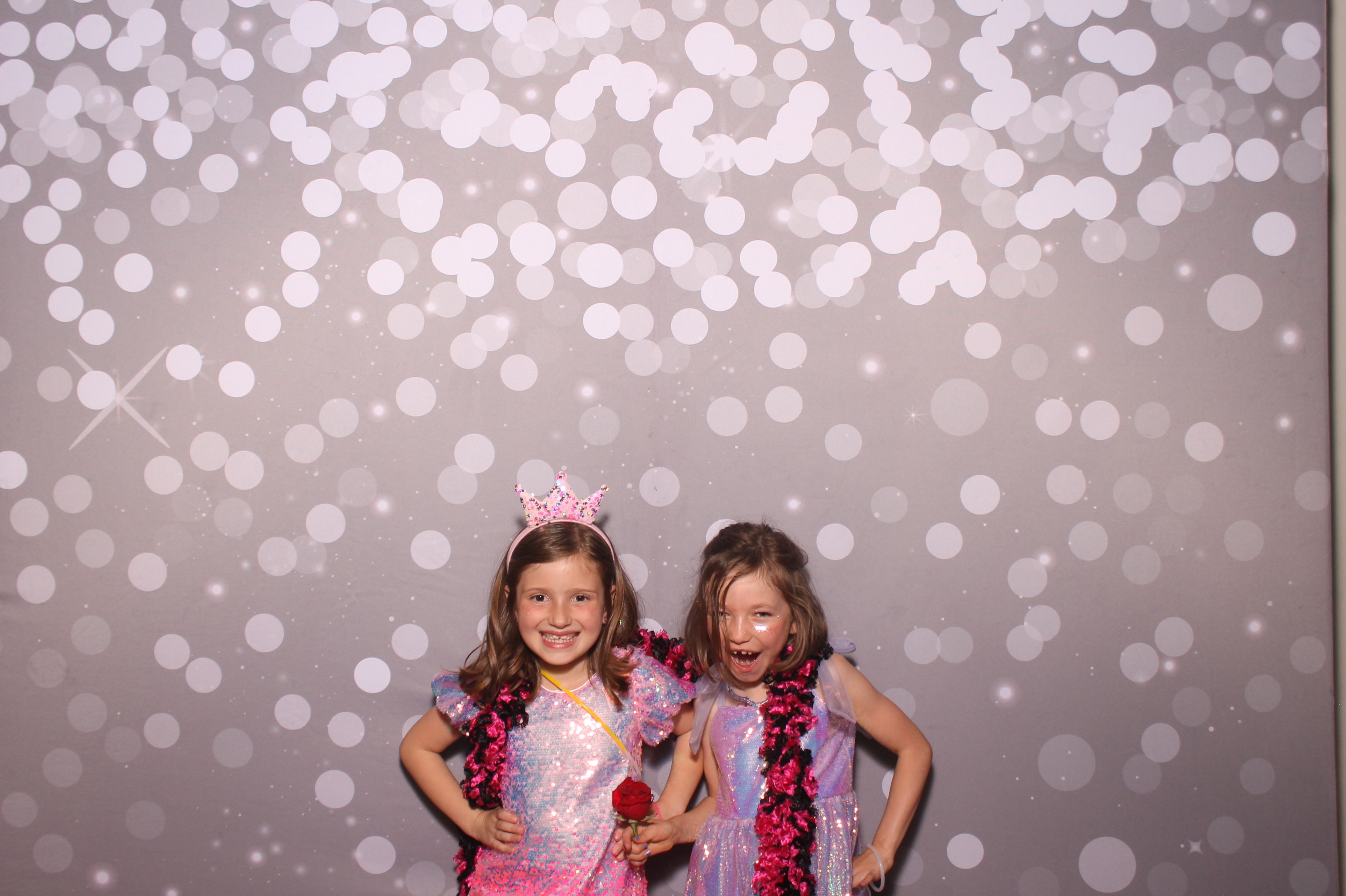 Mariemount Father Daughter Dance | View more photos from the event at gallery.photoboothcincy.com/u/PhotoBoothCincy/Mariemount-Father-Daughter-Dance-1