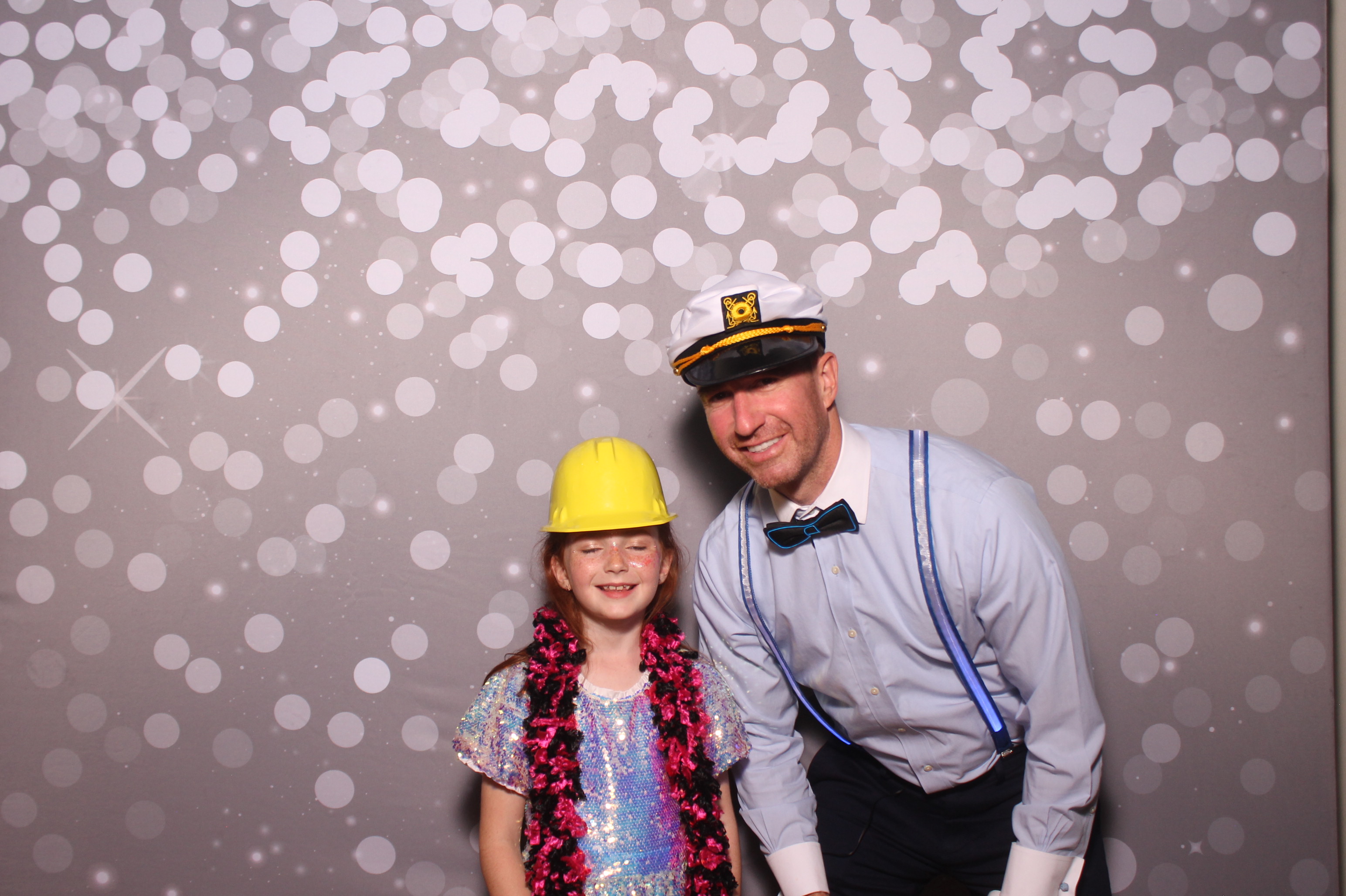 Mariemount Father Daughter Dance | View more photos from the event at gallery.photoboothcincy.com/u/PhotoBoothCincy/Mariemount-Father-Daughter-Dance-1
