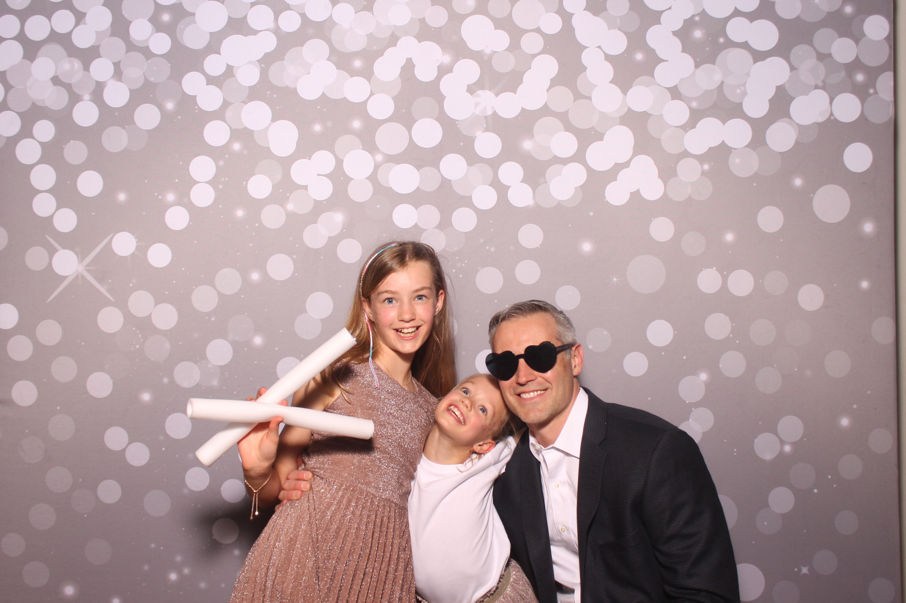 Mariemount Father Daughter Dance | View more photos from the event at gallery.photoboothcincy.com/u/PhotoBoothCincy/Mariemount-Father-Daughter-Dance-1