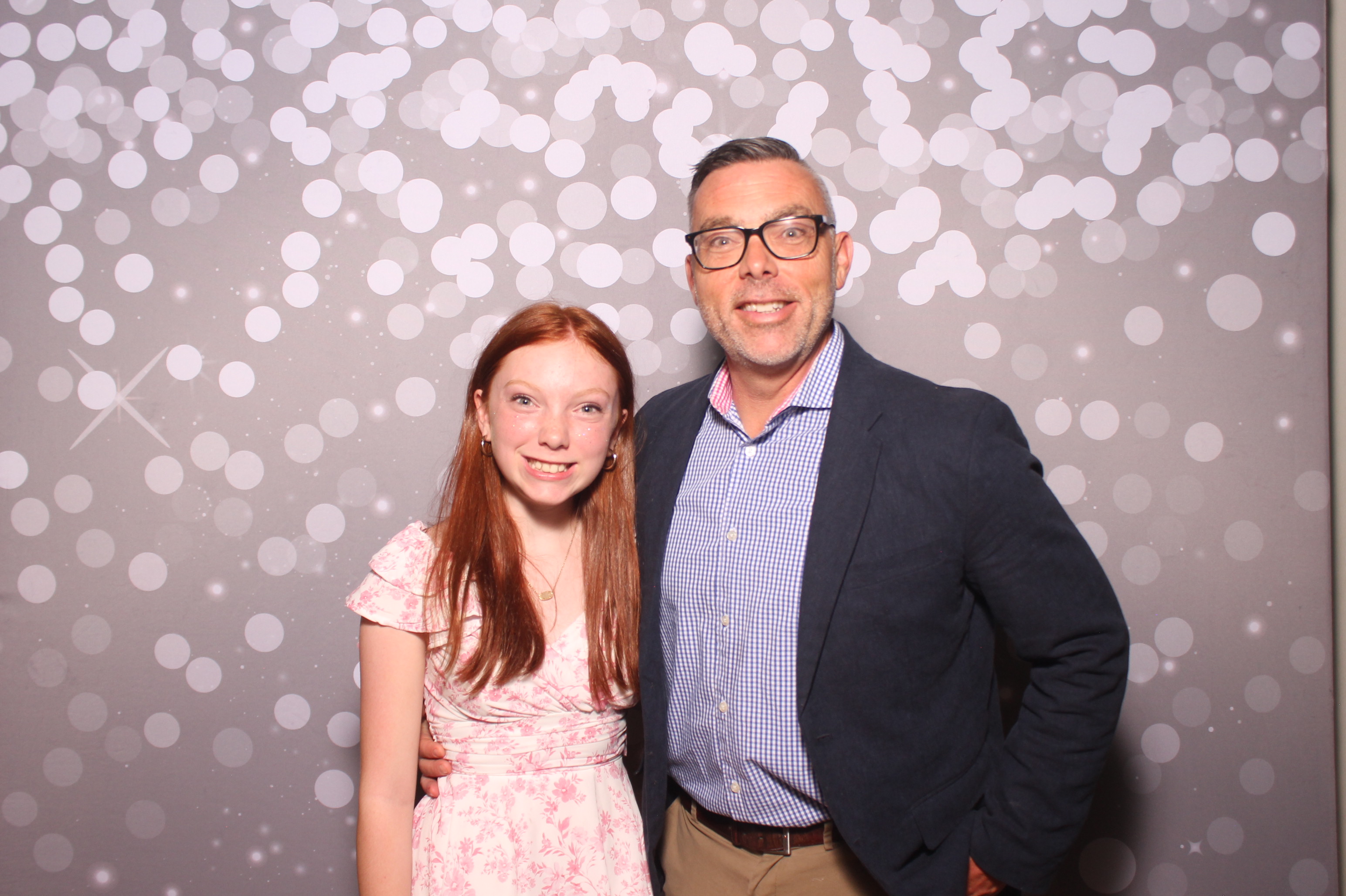 Mariemount Father Daughter Dance | View more photos from the event at gallery.photoboothcincy.com/u/PhotoBoothCincy/Mariemount-Father-Daughter-Dance-1