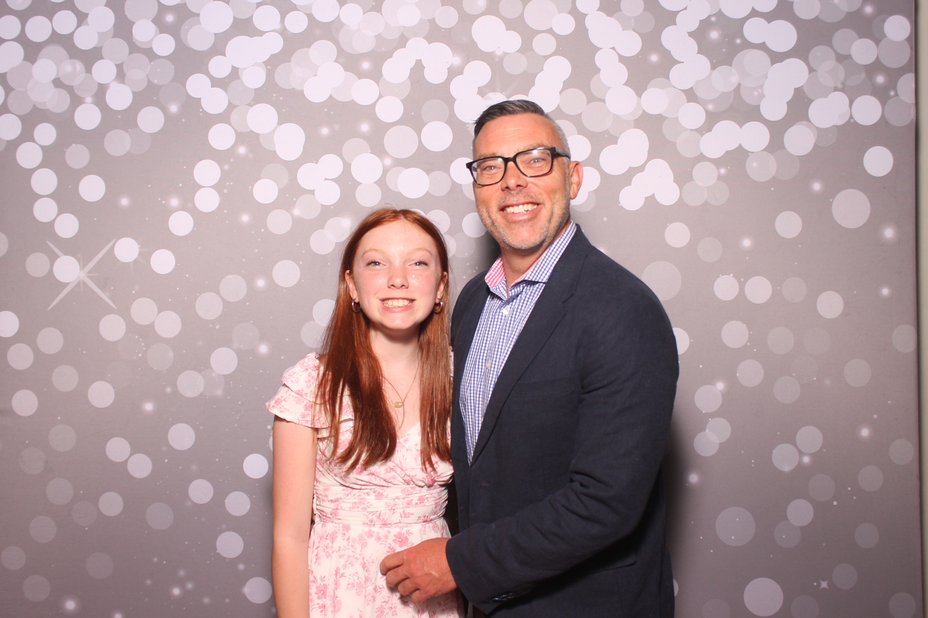 Mariemount Father Daughter Dance | View more photos from the event at gallery.photoboothcincy.com/u/PhotoBoothCincy/Mariemount-Father-Daughter-Dance-1