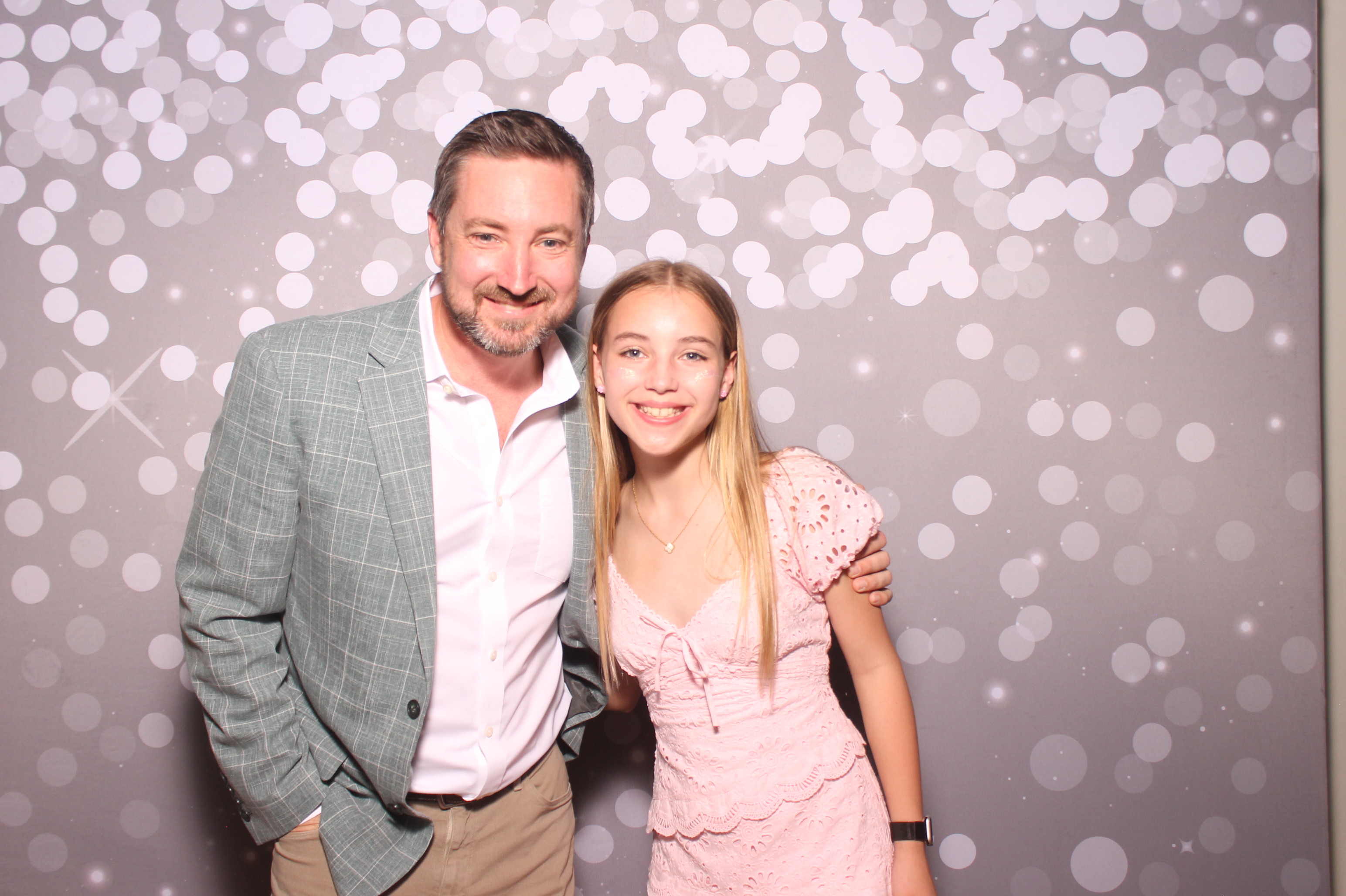 Mariemount Father Daughter Dance | View more photos from the event at gallery.photoboothcincy.com/u/PhotoBoothCincy/Mariemount-Father-Daughter-Dance-1