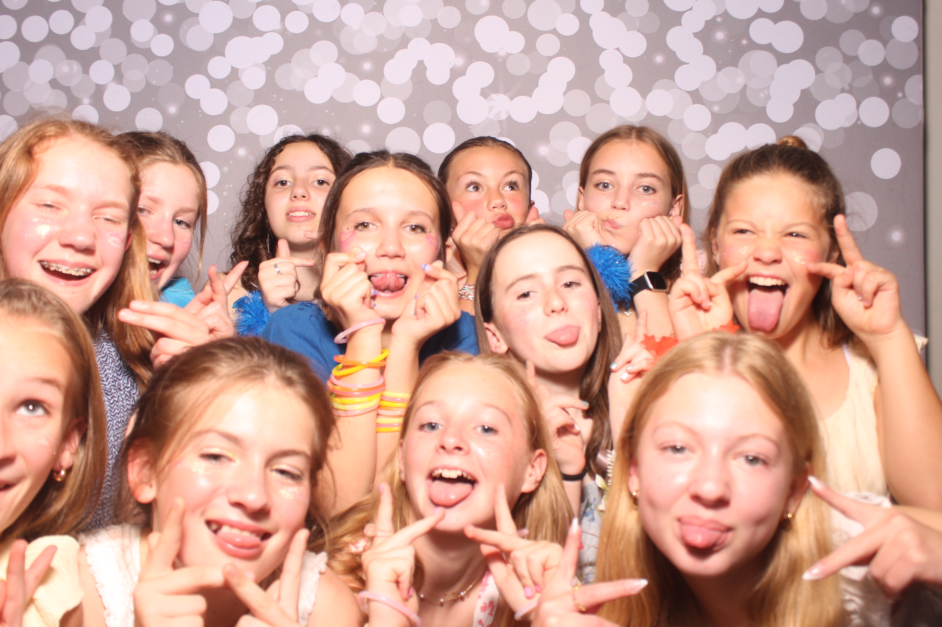 Mariemount Father Daughter Dance | View more photos from the event at gallery.photoboothcincy.com/u/PhotoBoothCincy/Mariemount-Father-Daughter-Dance-1
