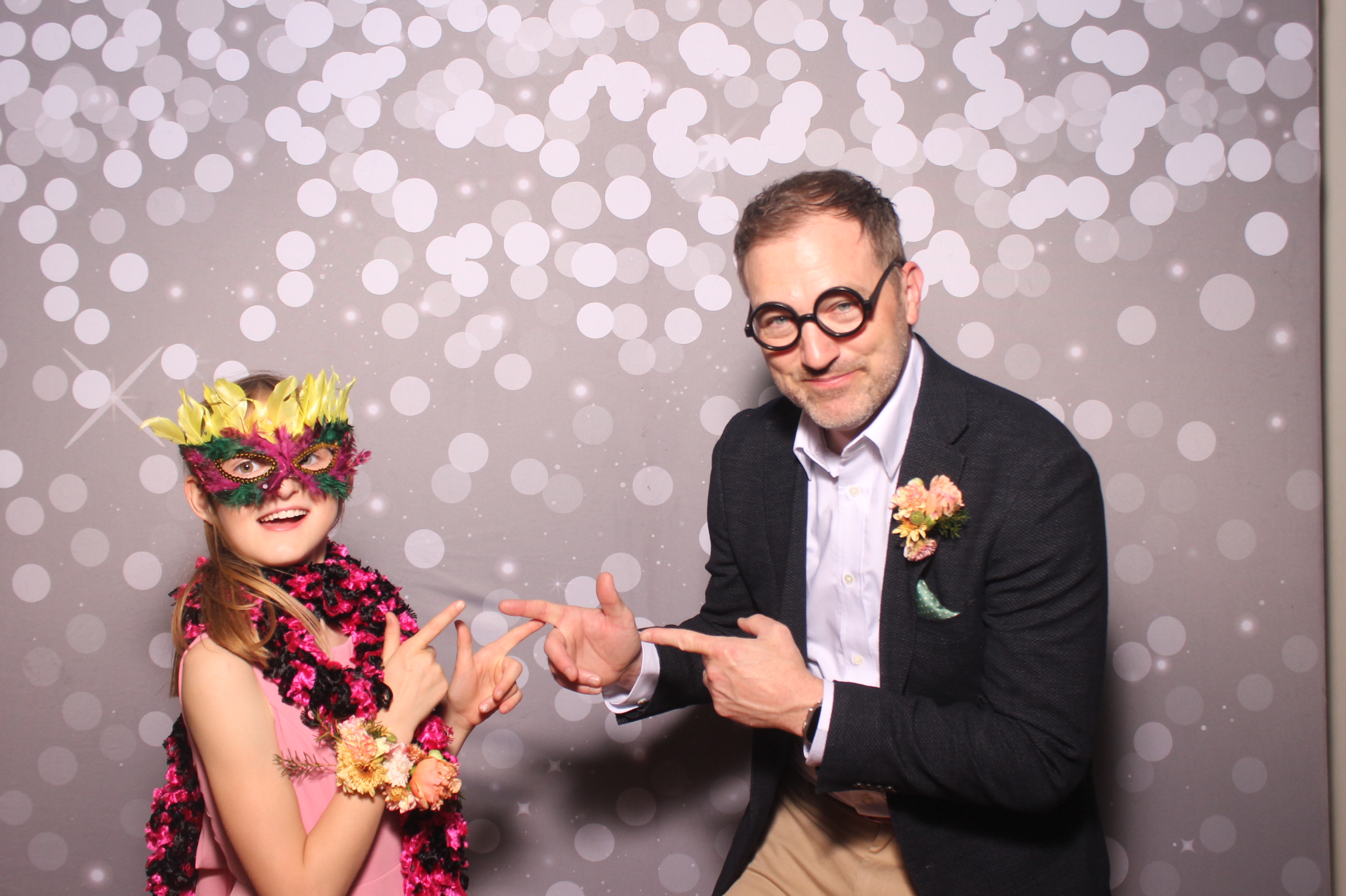 Mariemount Father Daughter Dance | View more photos from the event at gallery.photoboothcincy.com/u/PhotoBoothCincy/Mariemount-Father-Daughter-Dance-1