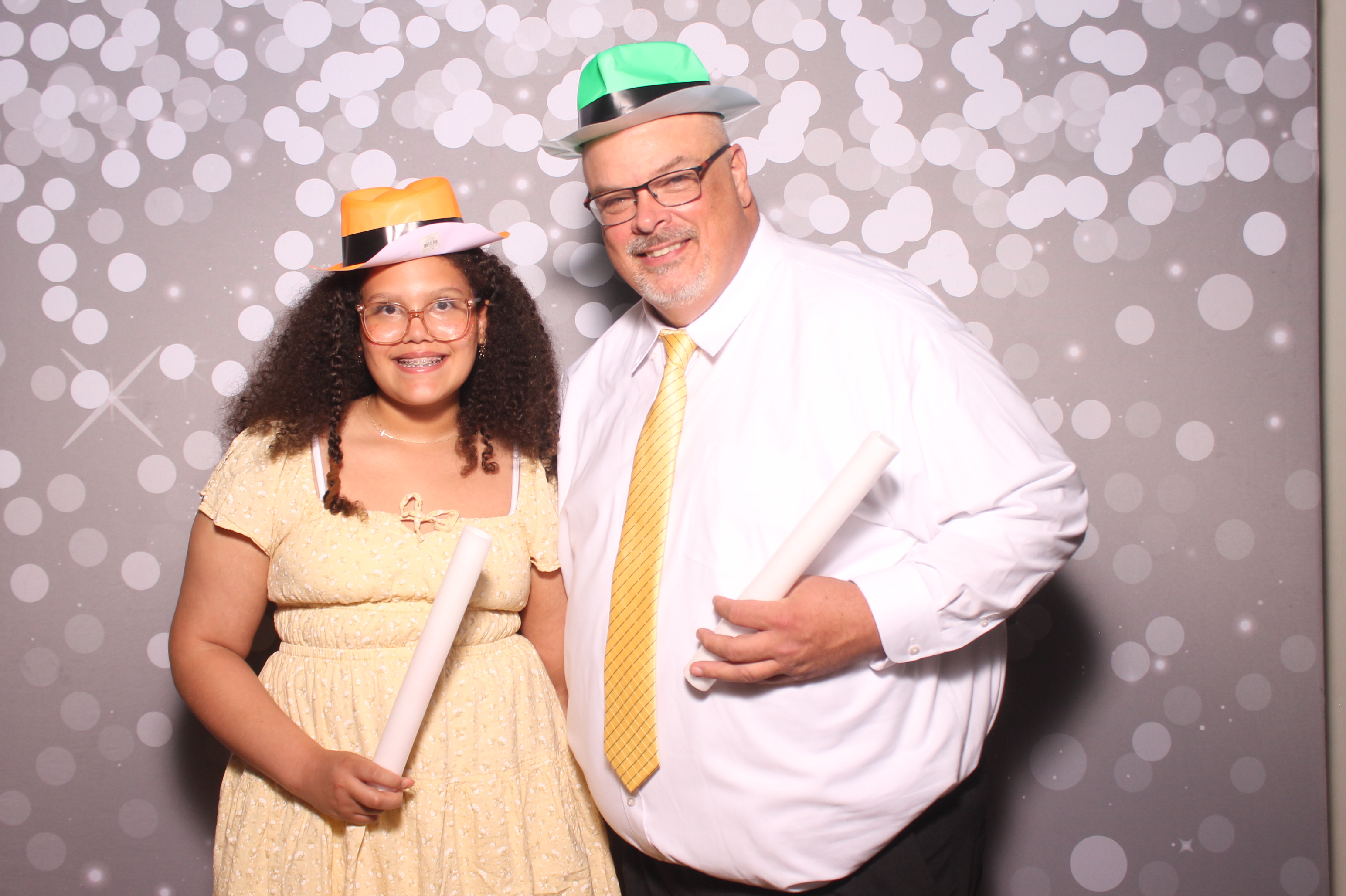 Mariemount Father Daughter Dance | View more photos from the event at gallery.photoboothcincy.com/u/PhotoBoothCincy/Mariemount-Father-Daughter-Dance-1