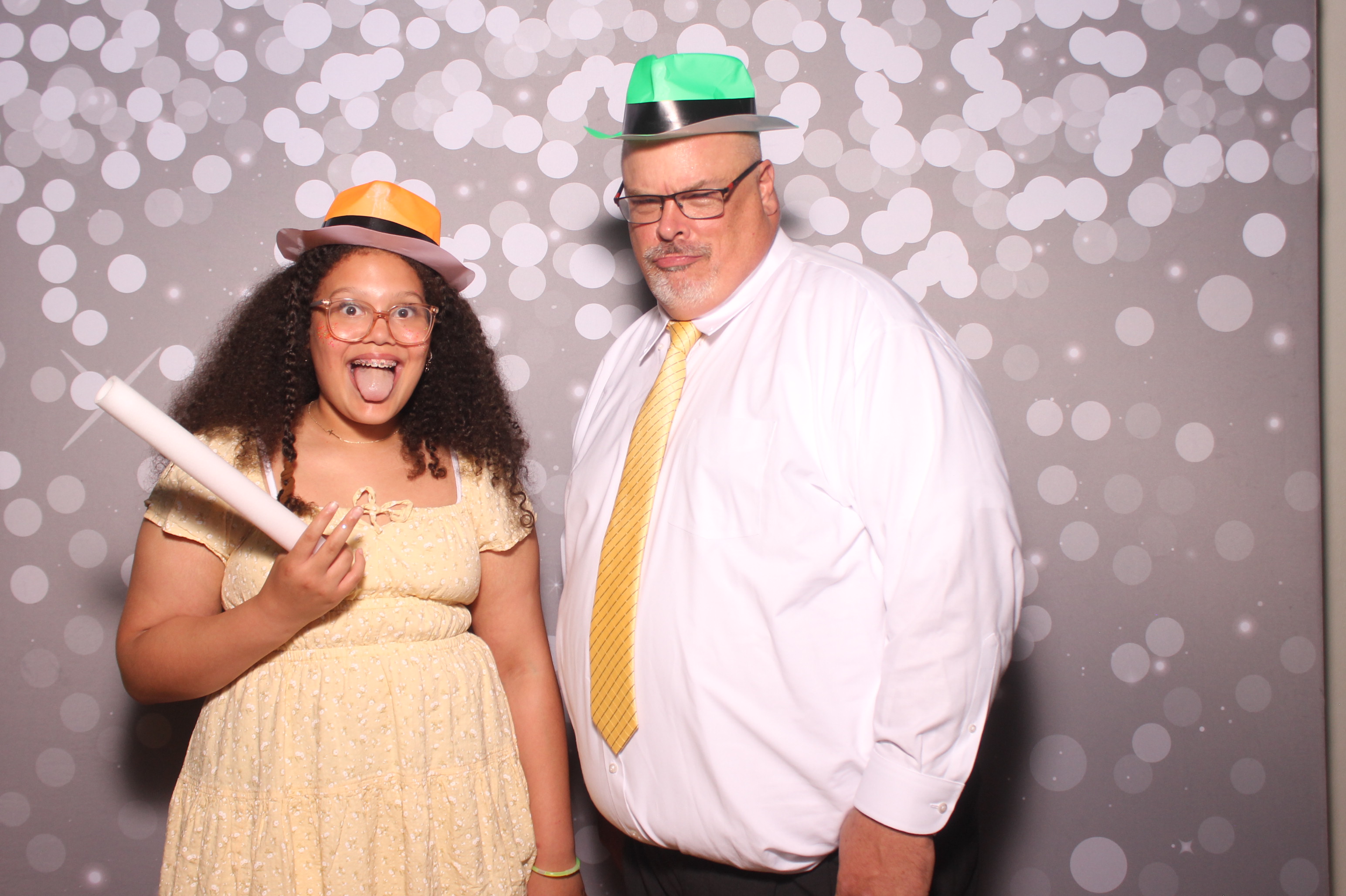 Mariemount Father Daughter Dance | View more photos from the event at gallery.photoboothcincy.com/u/PhotoBoothCincy/Mariemount-Father-Daughter-Dance-1