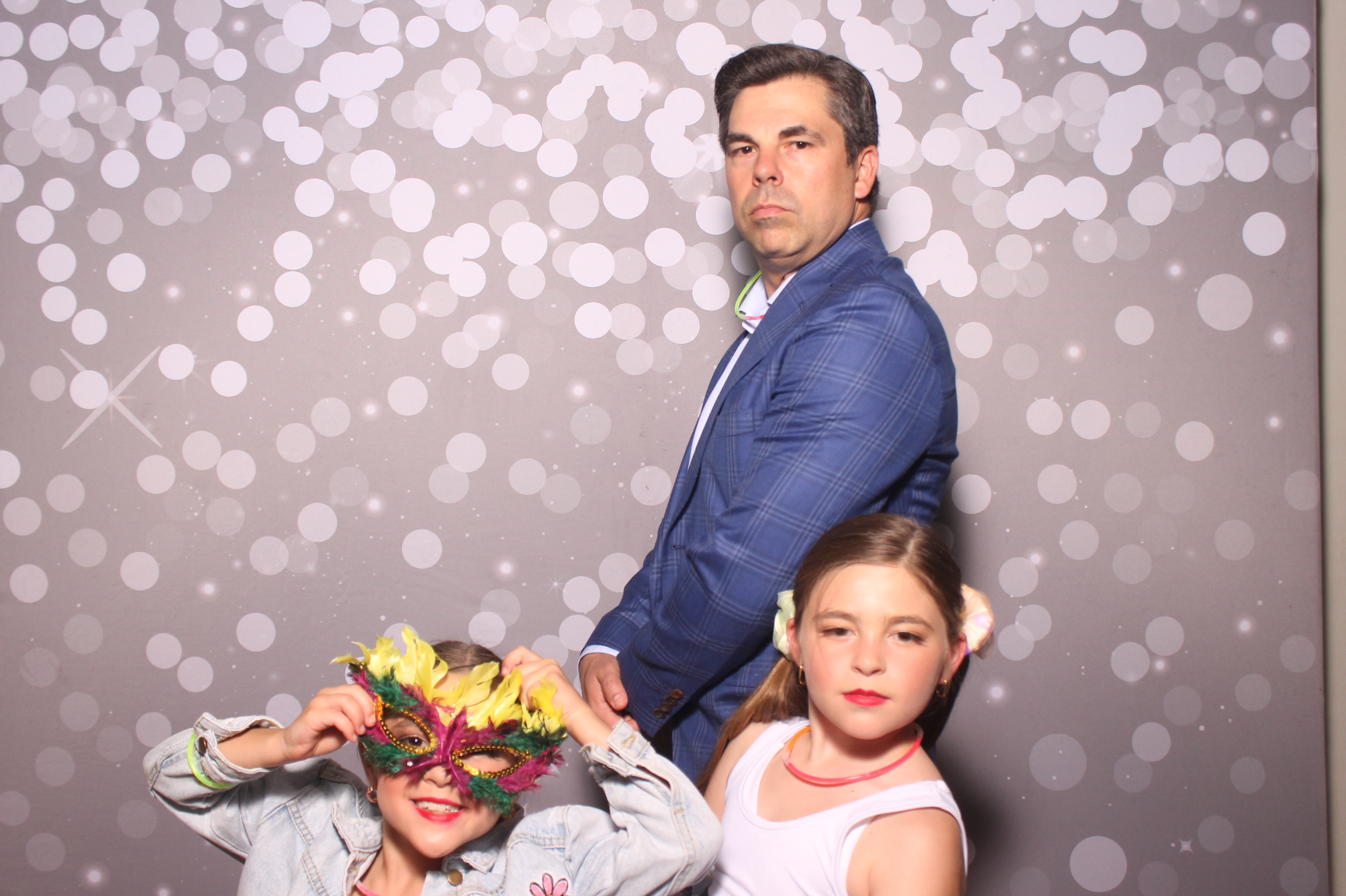 Mariemount Father Daughter Dance | View more photos from the event at gallery.photoboothcincy.com/u/PhotoBoothCincy/Mariemount-Father-Daughter-Dance-1