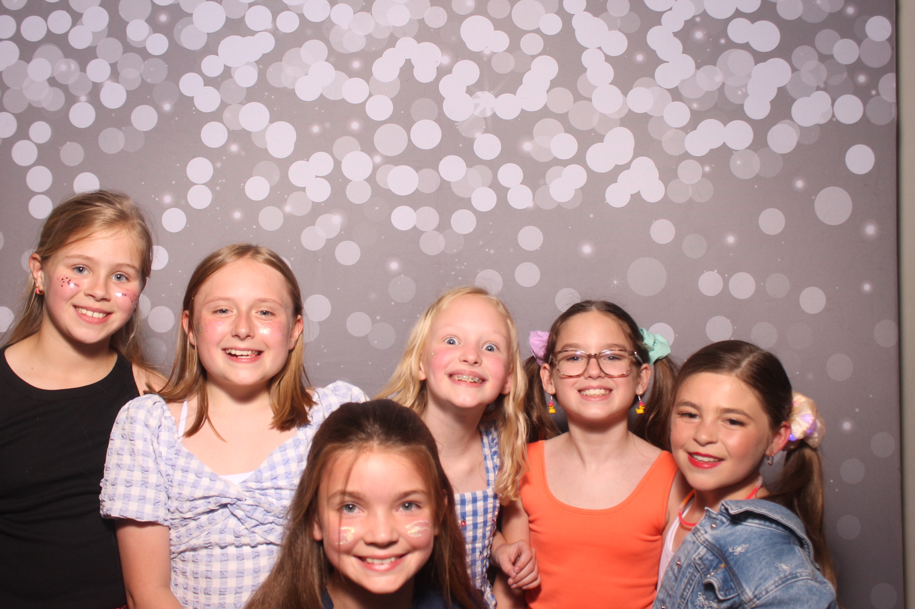 Mariemount Father Daughter Dance | View more photos from the event at gallery.photoboothcincy.com/u/PhotoBoothCincy/Mariemount-Father-Daughter-Dance-1