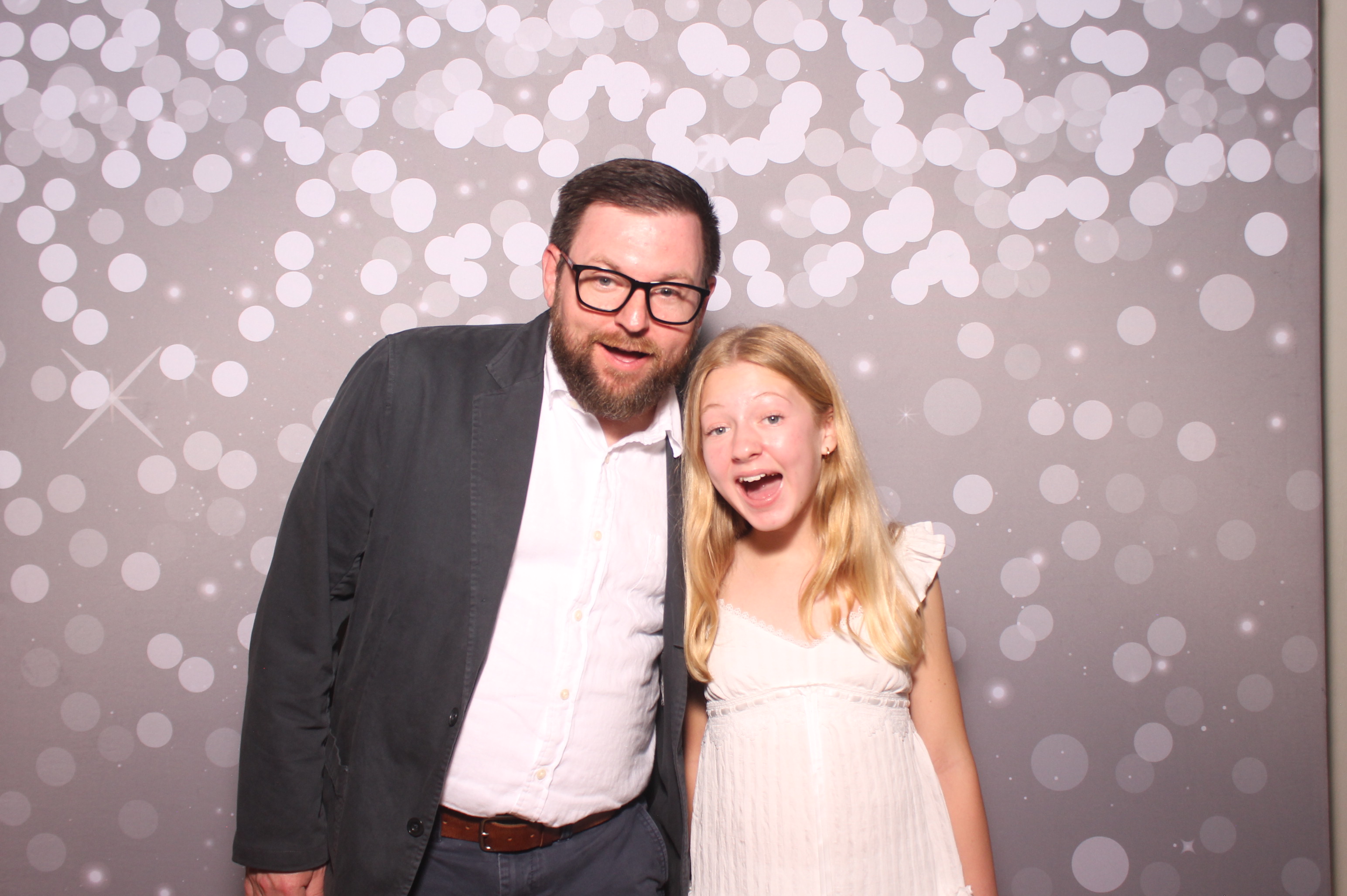Mariemount Father Daughter Dance | View more photos from the event at gallery.photoboothcincy.com/u/PhotoBoothCincy/Mariemount-Father-Daughter-Dance-1