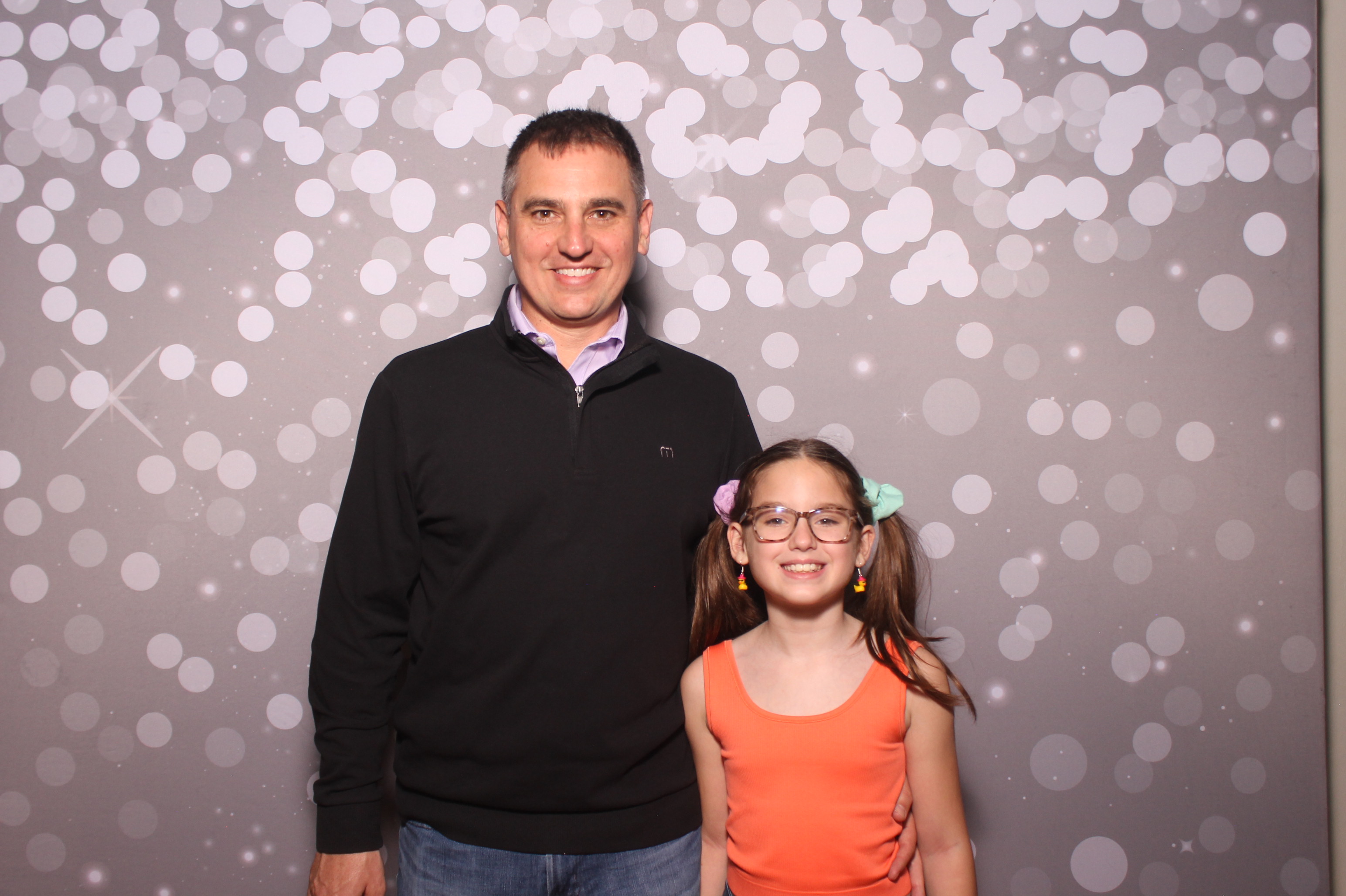 Mariemount Father Daughter Dance | View more photos from the event at gallery.photoboothcincy.com/u/PhotoBoothCincy/Mariemount-Father-Daughter-Dance-1
