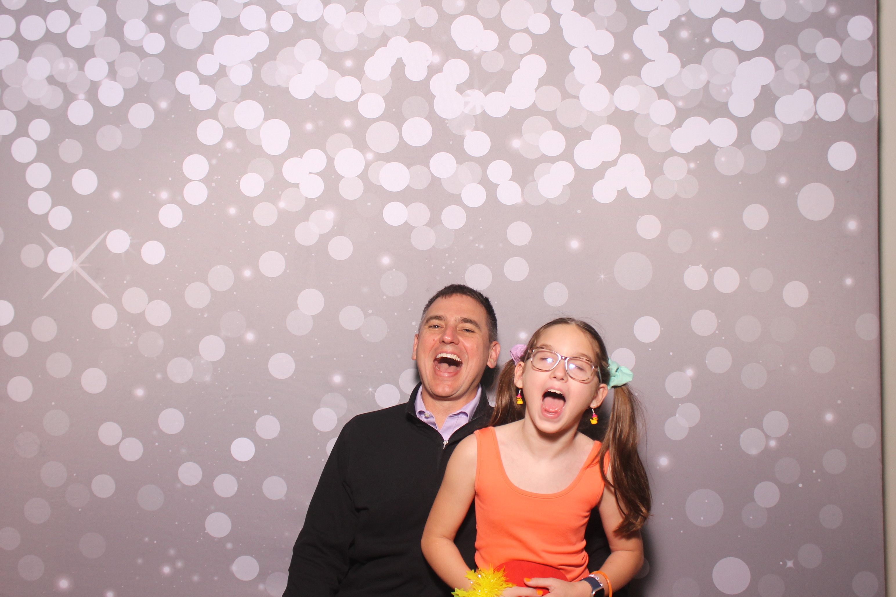 Mariemount Father Daughter Dance | View more photos from the event at gallery.photoboothcincy.com/u/PhotoBoothCincy/Mariemount-Father-Daughter-Dance-1