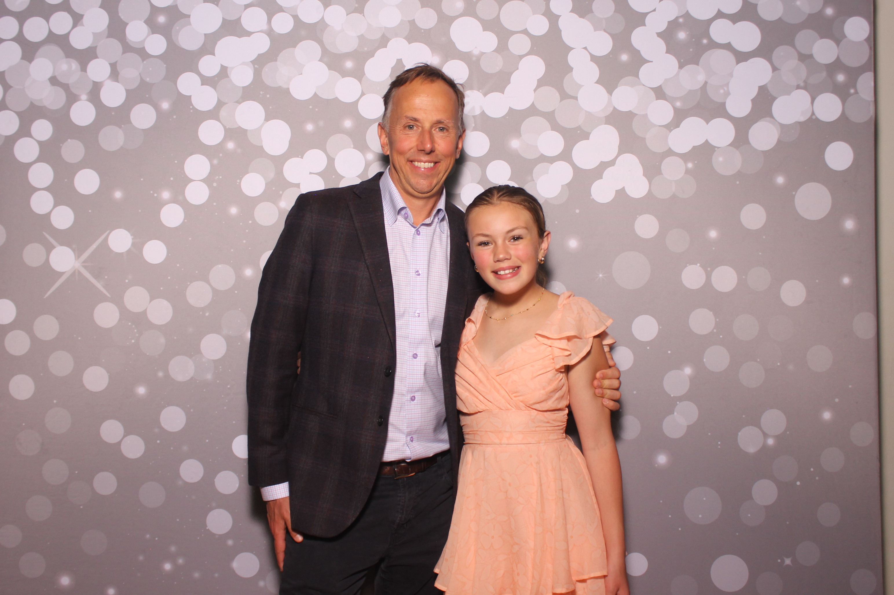Mariemount Father Daughter Dance | View more photos from the event at gallery.photoboothcincy.com/u/PhotoBoothCincy/Mariemount-Father-Daughter-Dance-1