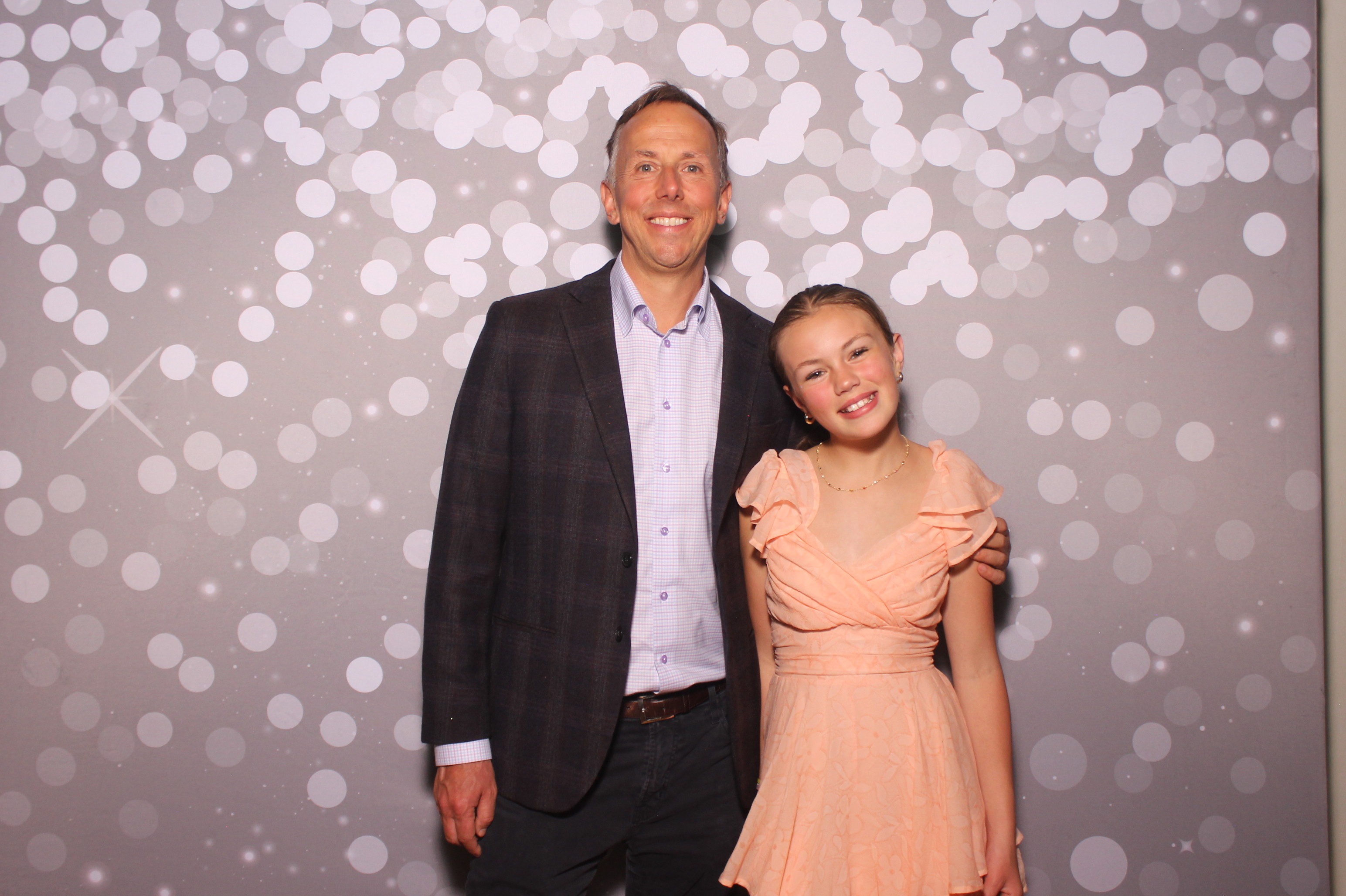 Mariemount Father Daughter Dance | View more photos from the event at gallery.photoboothcincy.com/u/PhotoBoothCincy/Mariemount-Father-Daughter-Dance-1