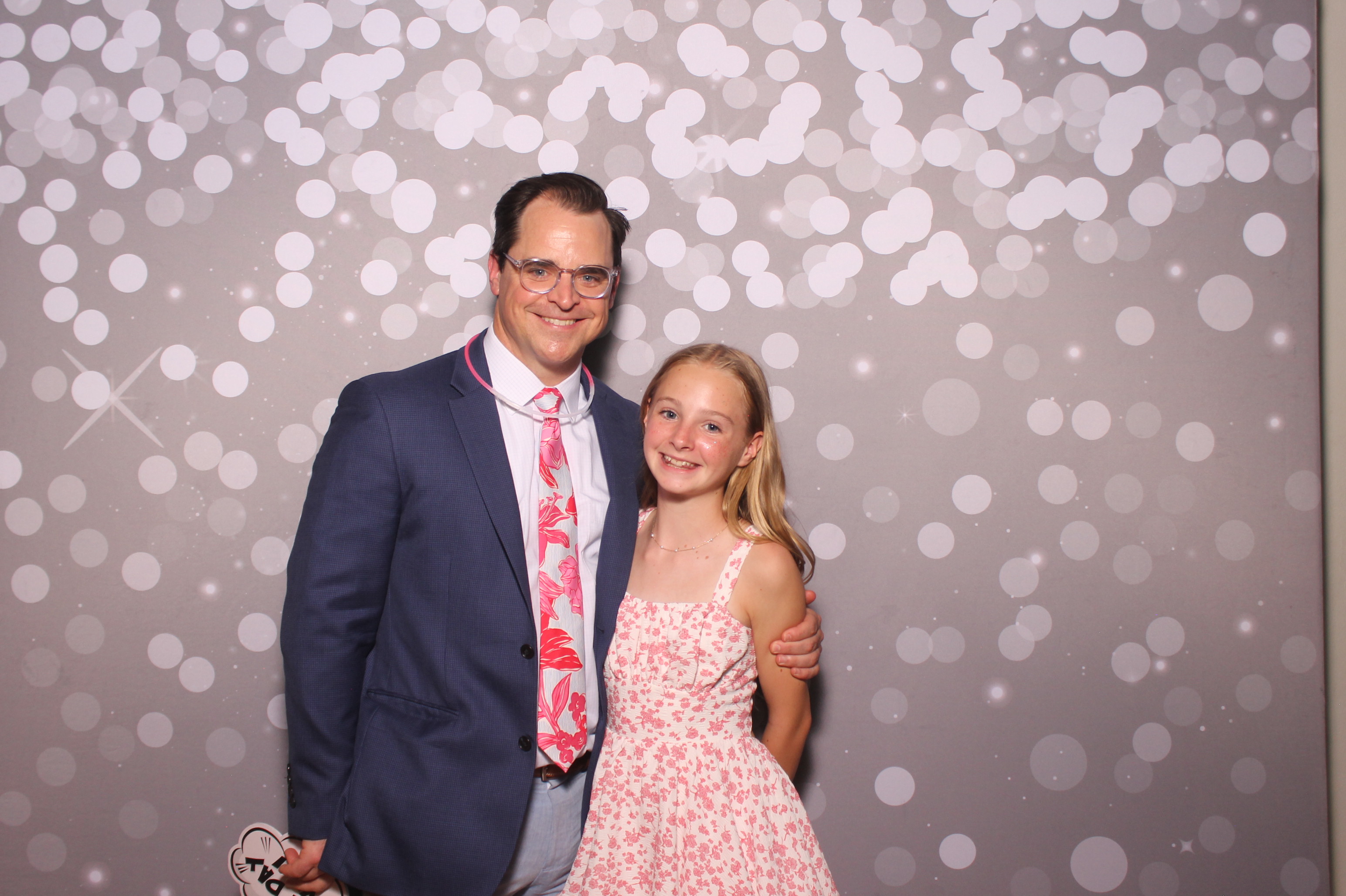 Mariemount Father Daughter Dance | View more photos from the event at gallery.photoboothcincy.com/u/PhotoBoothCincy/Mariemount-Father-Daughter-Dance-1