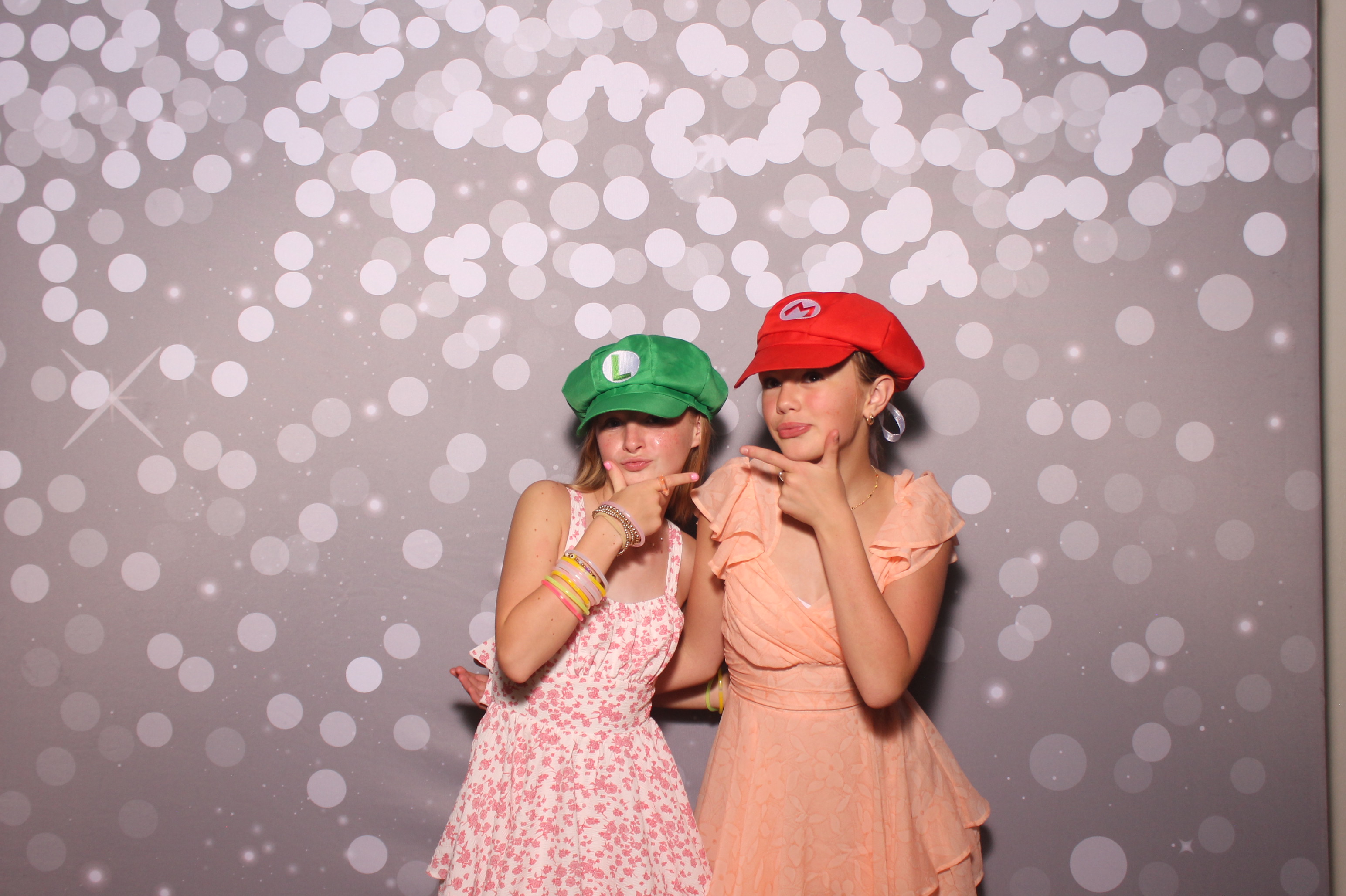 Mariemount Father Daughter Dance | View more photos from the event at gallery.photoboothcincy.com/u/PhotoBoothCincy/Mariemount-Father-Daughter-Dance-1