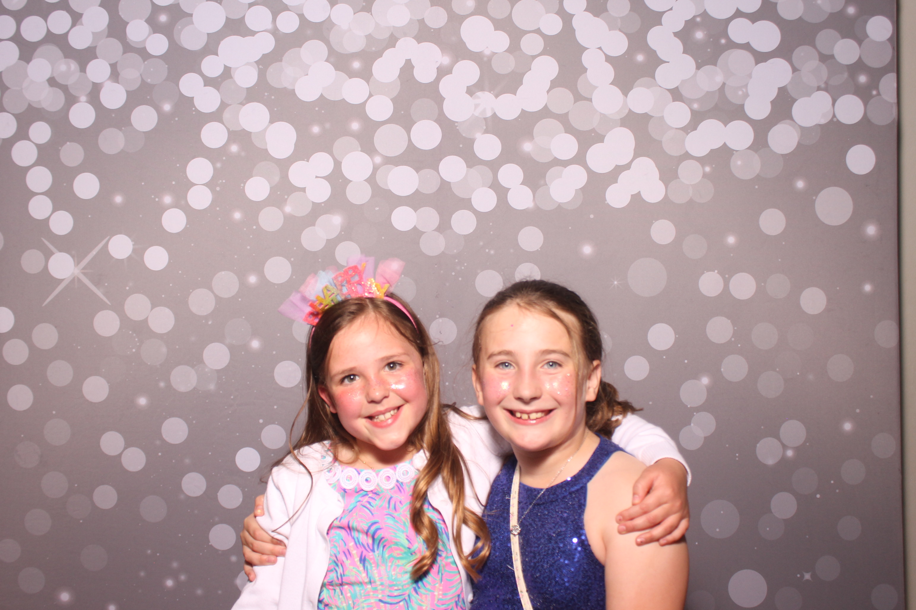 Mariemount Father Daughter Dance | View more photos from the event at gallery.photoboothcincy.com/u/PhotoBoothCincy/Mariemount-Father-Daughter-Dance-1