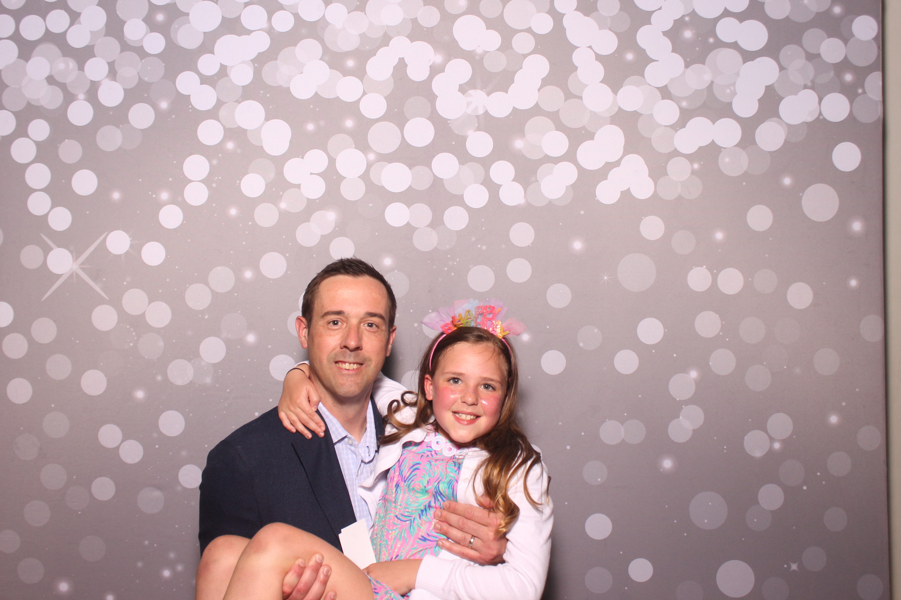 Mariemount Father Daughter Dance | View more photos from the event at gallery.photoboothcincy.com/u/PhotoBoothCincy/Mariemount-Father-Daughter-Dance-1