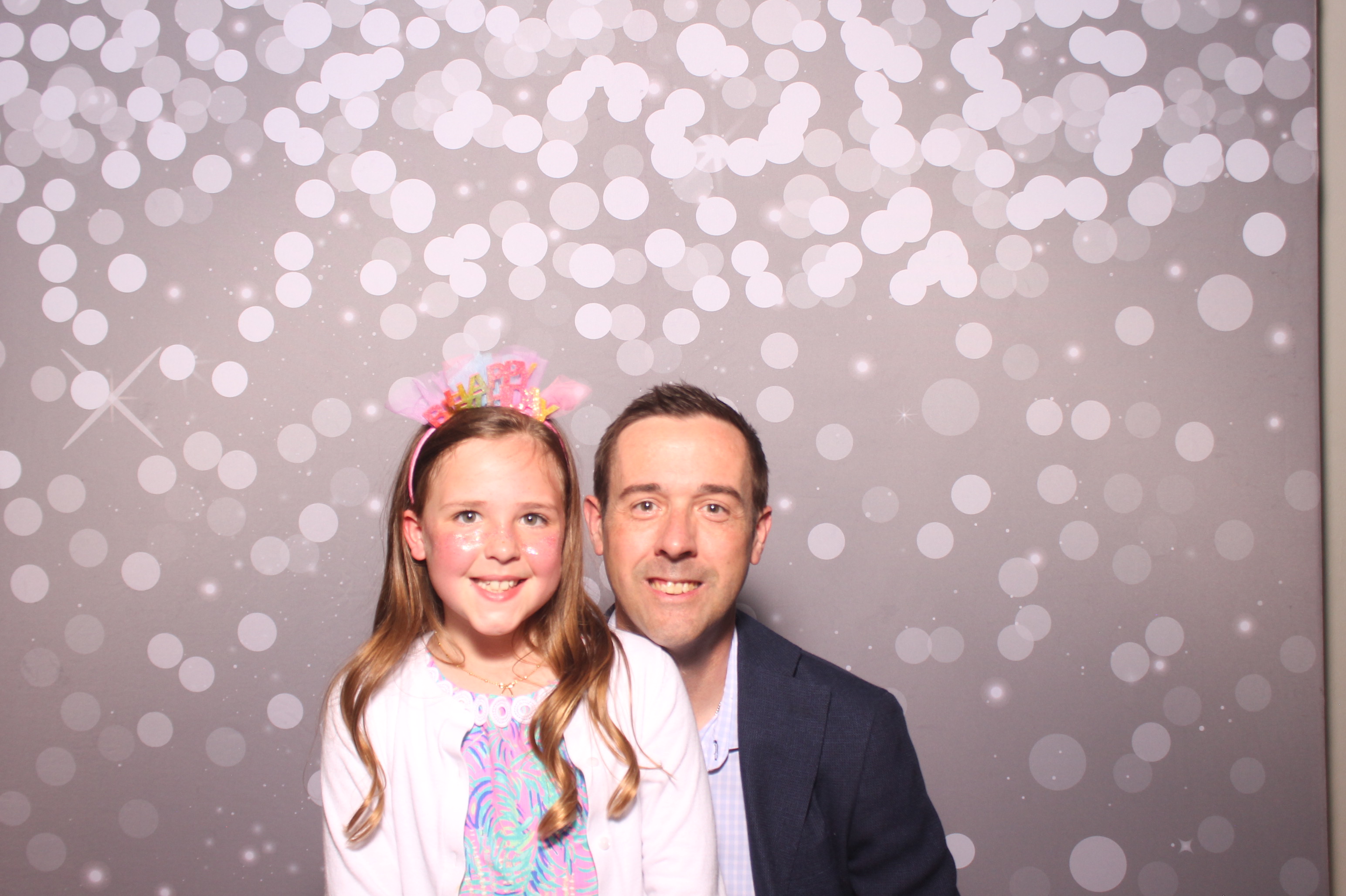 Mariemount Father Daughter Dance | View more photos from the event at gallery.photoboothcincy.com/u/PhotoBoothCincy/Mariemount-Father-Daughter-Dance-1