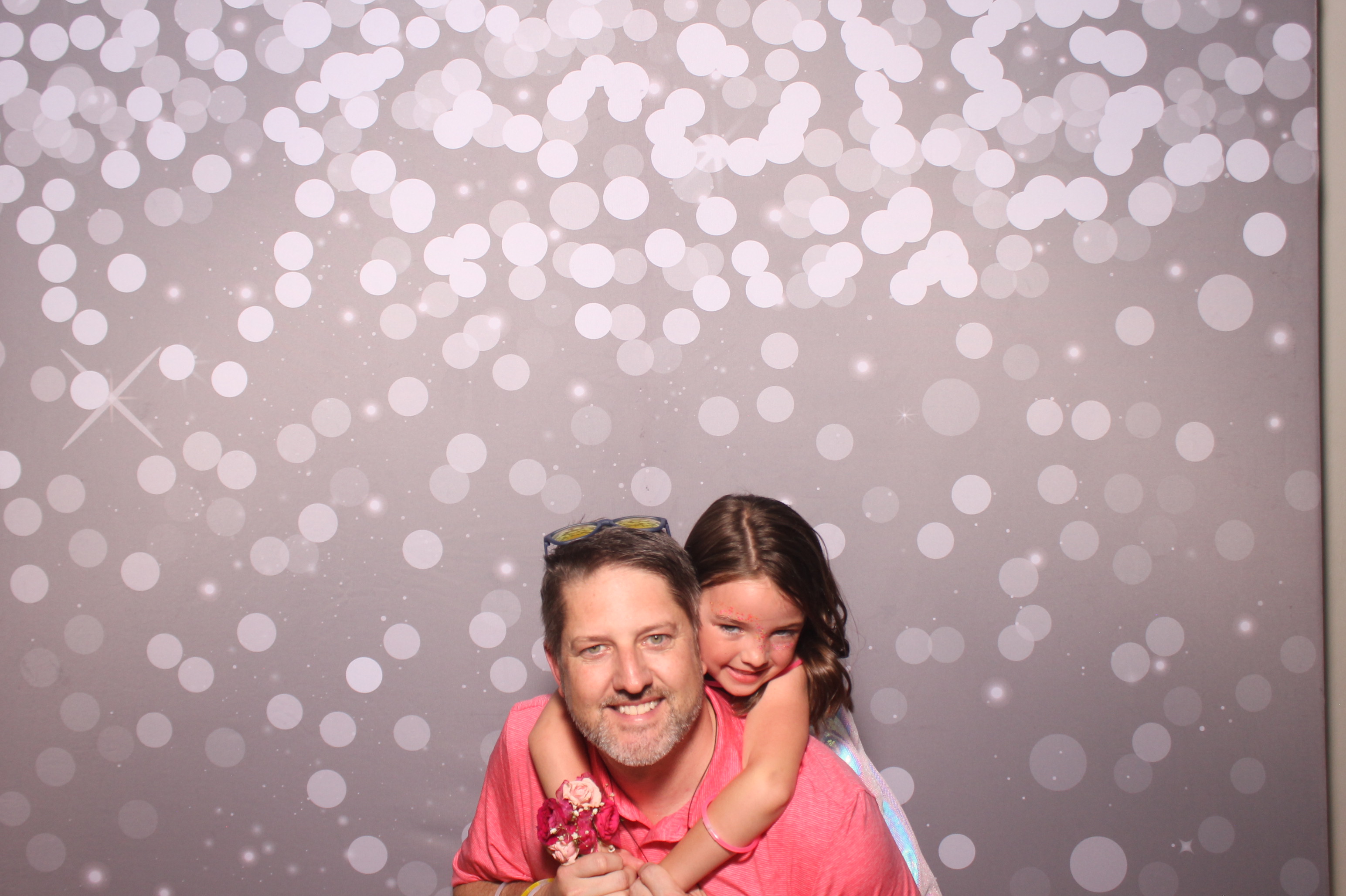 Mariemount Father Daughter Dance | View more photos from the event at gallery.photoboothcincy.com/u/PhotoBoothCincy/Mariemount-Father-Daughter-Dance-1