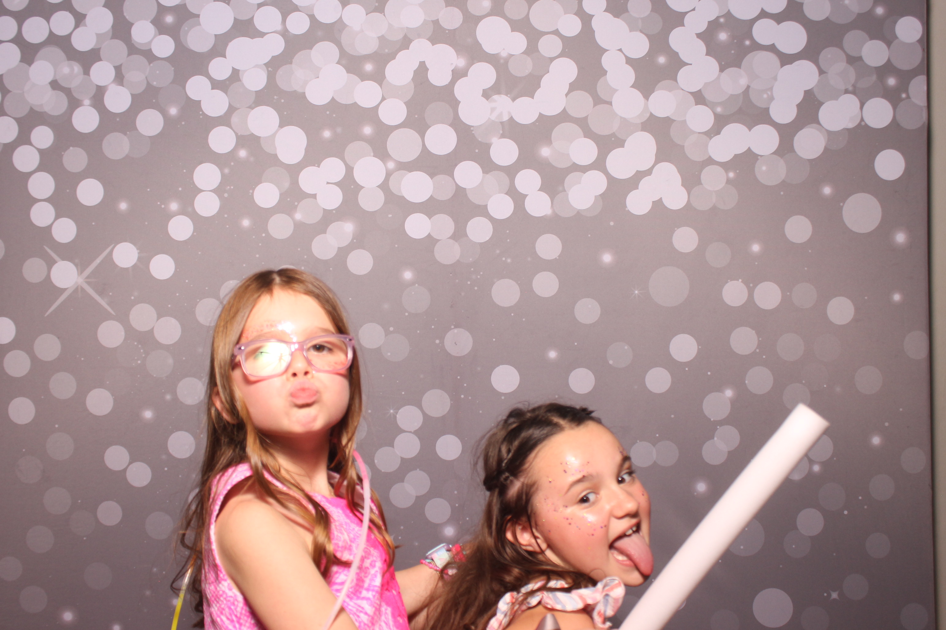 Mariemount Father Daughter Dance | View more photos from the event at gallery.photoboothcincy.com/u/PhotoBoothCincy/Mariemount-Father-Daughter-Dance-1