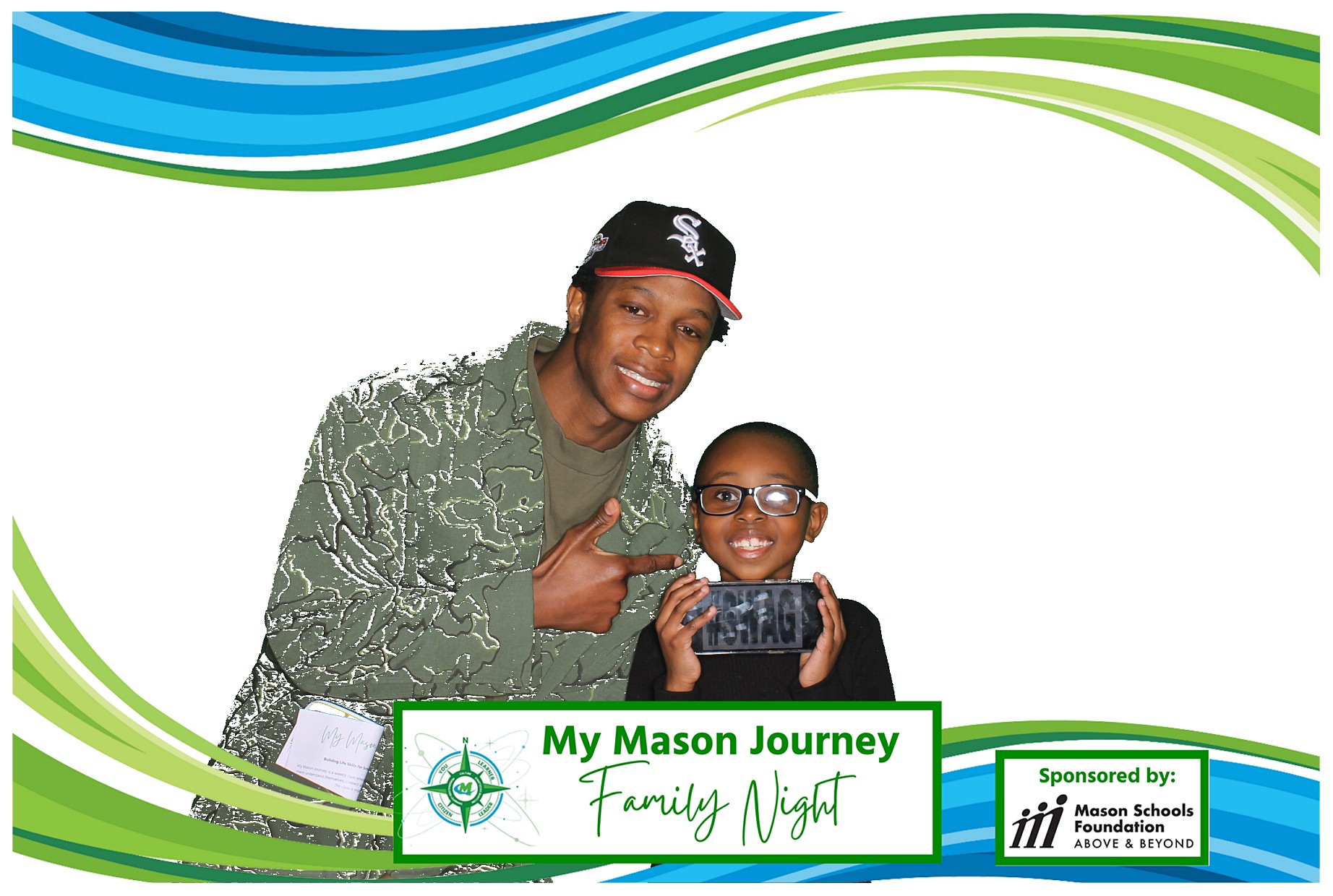 Mason Family Night | View more photos from the event at gallery.photoboothcincy.com/u/PhotoBoothCincy/Mason-Family-Night
