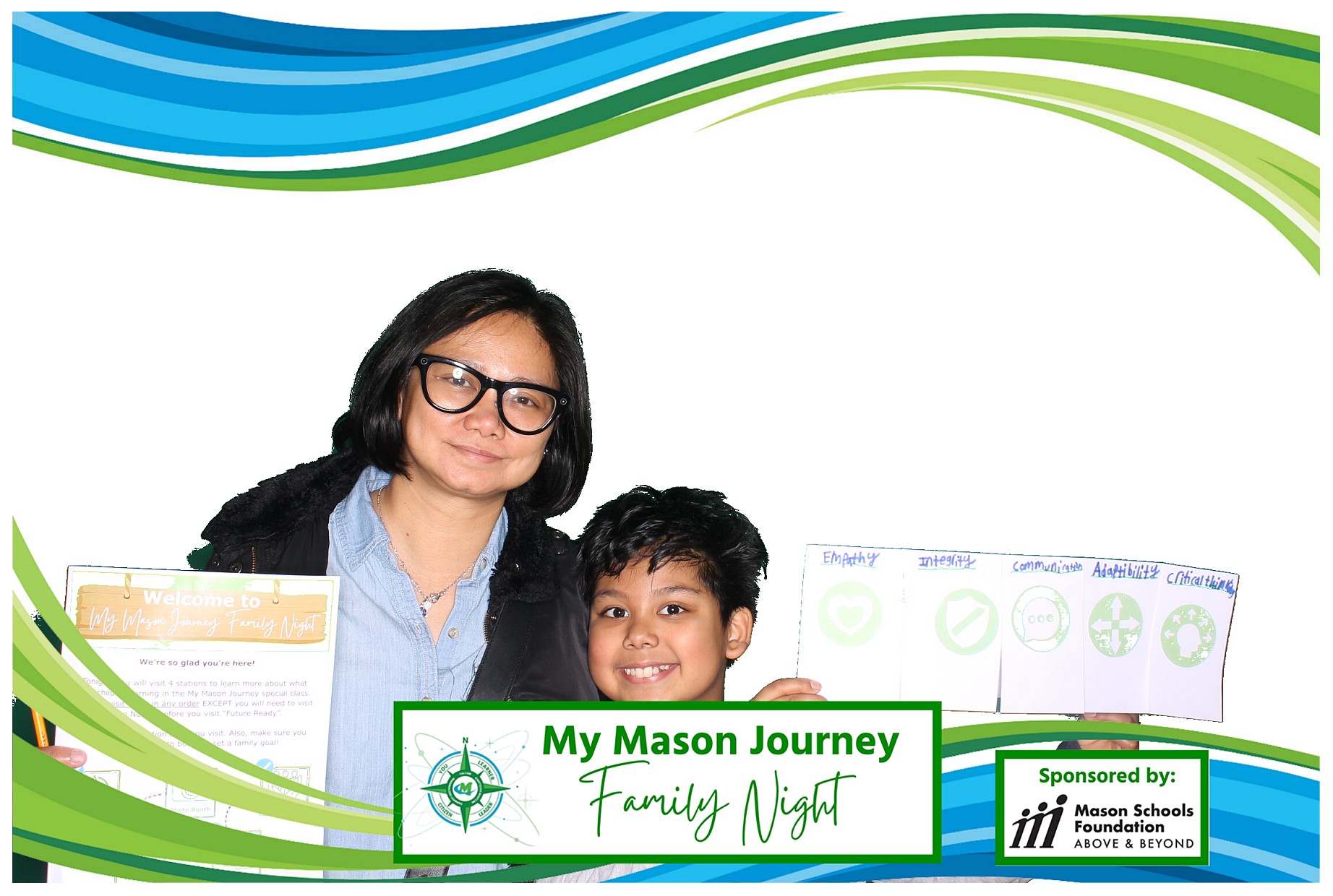 Mason Family Night | View more photos from the event at gallery.photoboothcincy.com/u/PhotoBoothCincy/Mason-Family-Night