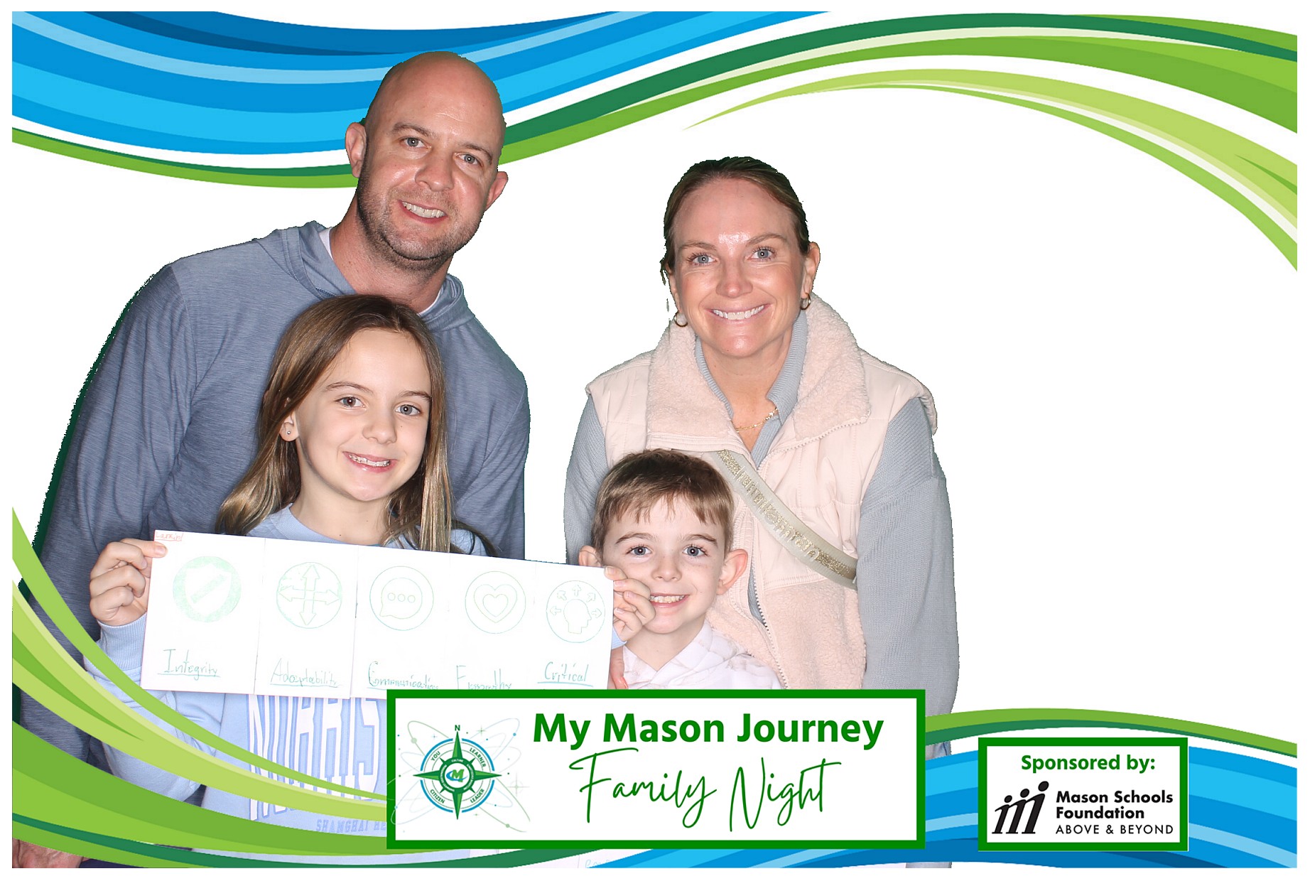 Mason Family Night | View more photos from the event at gallery.photoboothcincy.com/u/PhotoBoothCincy/Mason-Family-Night