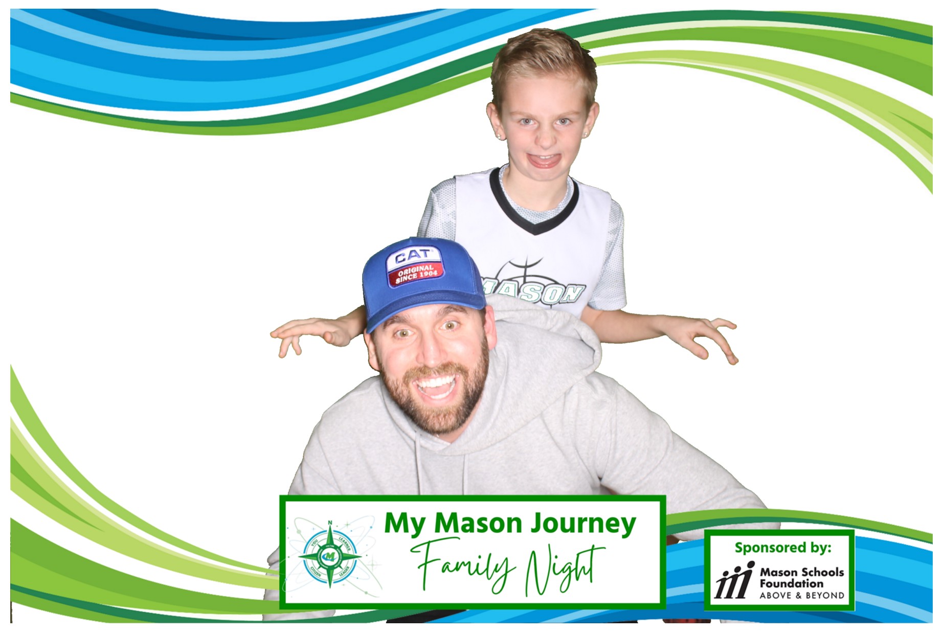 Mason Family Night | View more photos from the event at gallery.photoboothcincy.com/u/PhotoBoothCincy/Mason-Family-Night