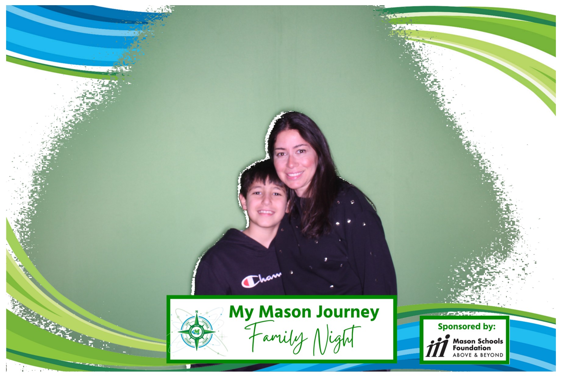 Mason Family Night | View more photos from the event at gallery.photoboothcincy.com/u/PhotoBoothCincy/Mason-Family-Night